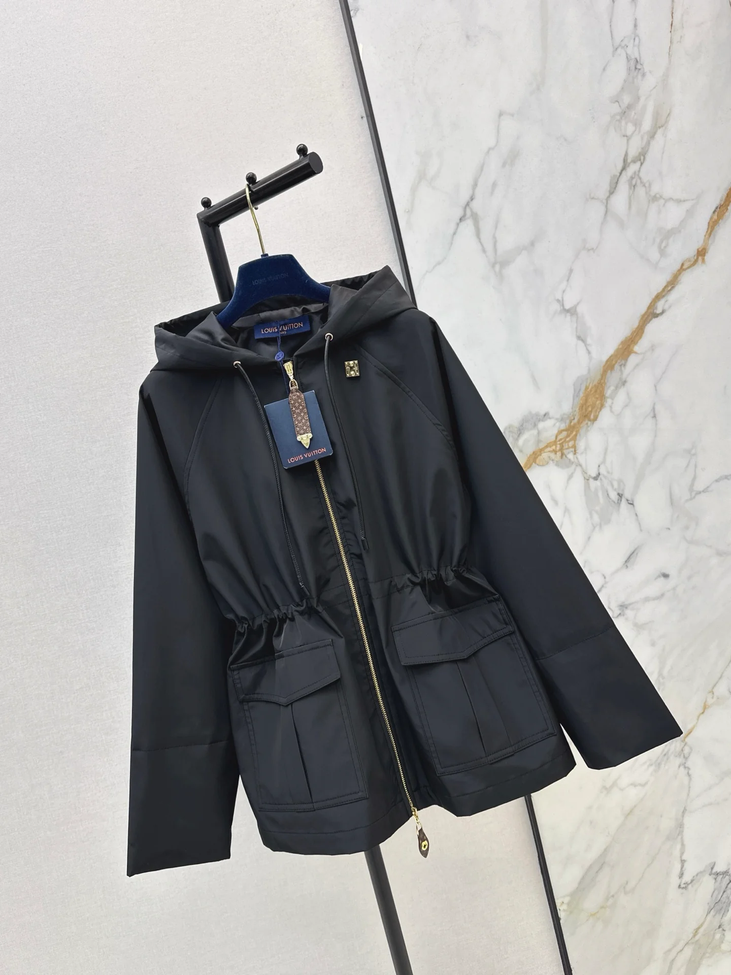 Louis 25fw drawstring hooded jacket