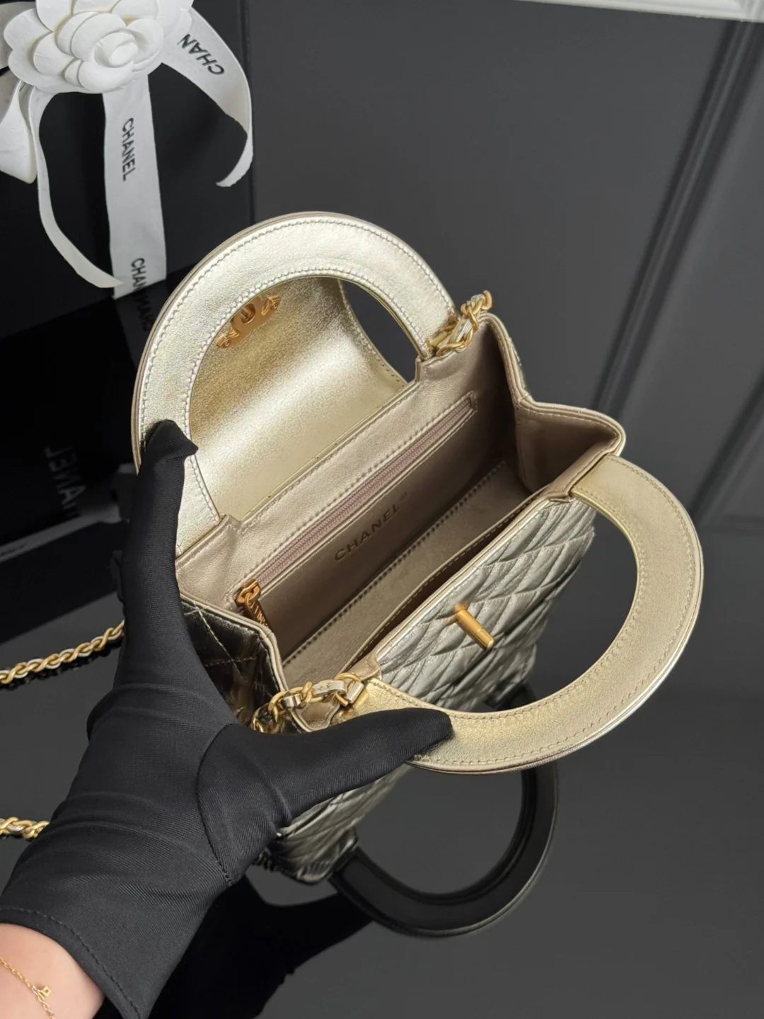 Chan 25A kelly bag with chain