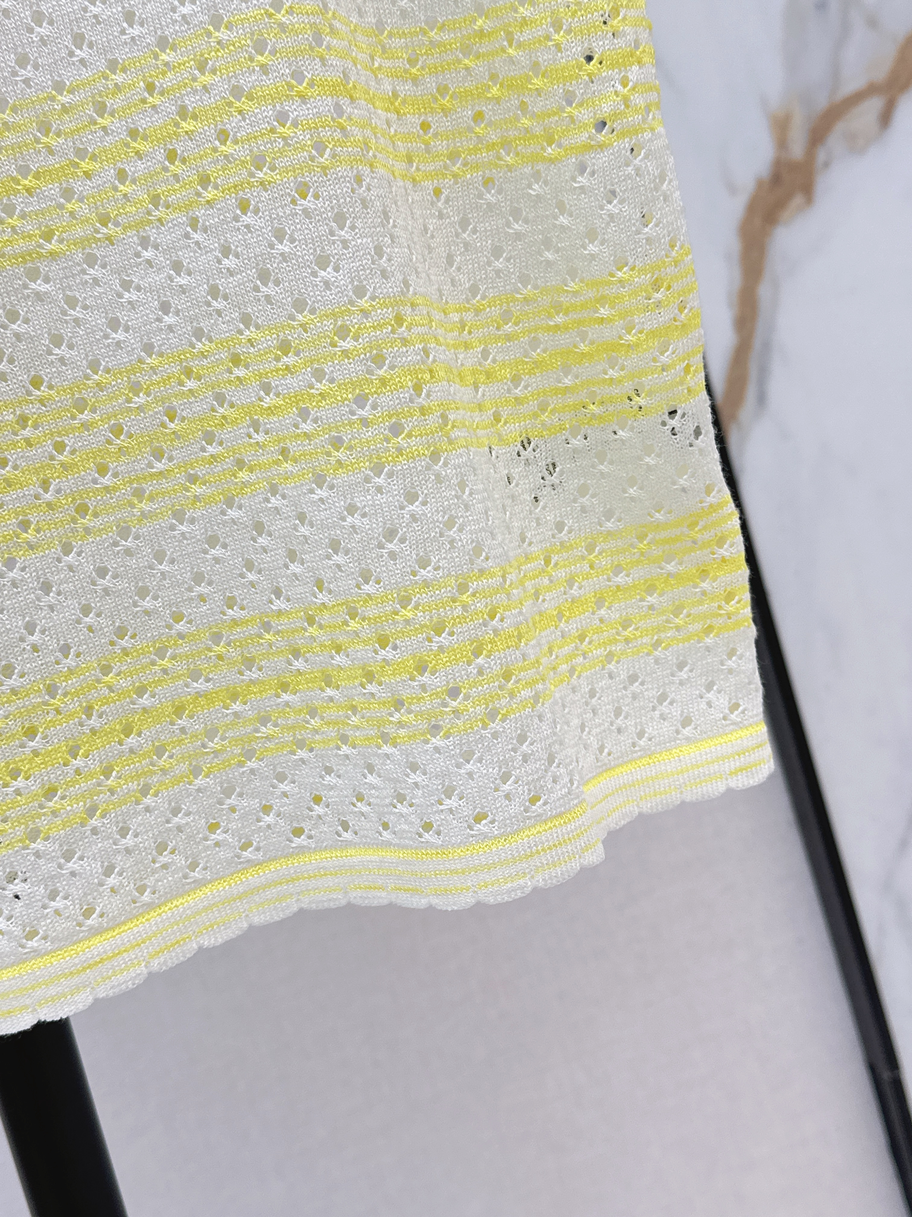 Loe 26ss hollow stripe vest