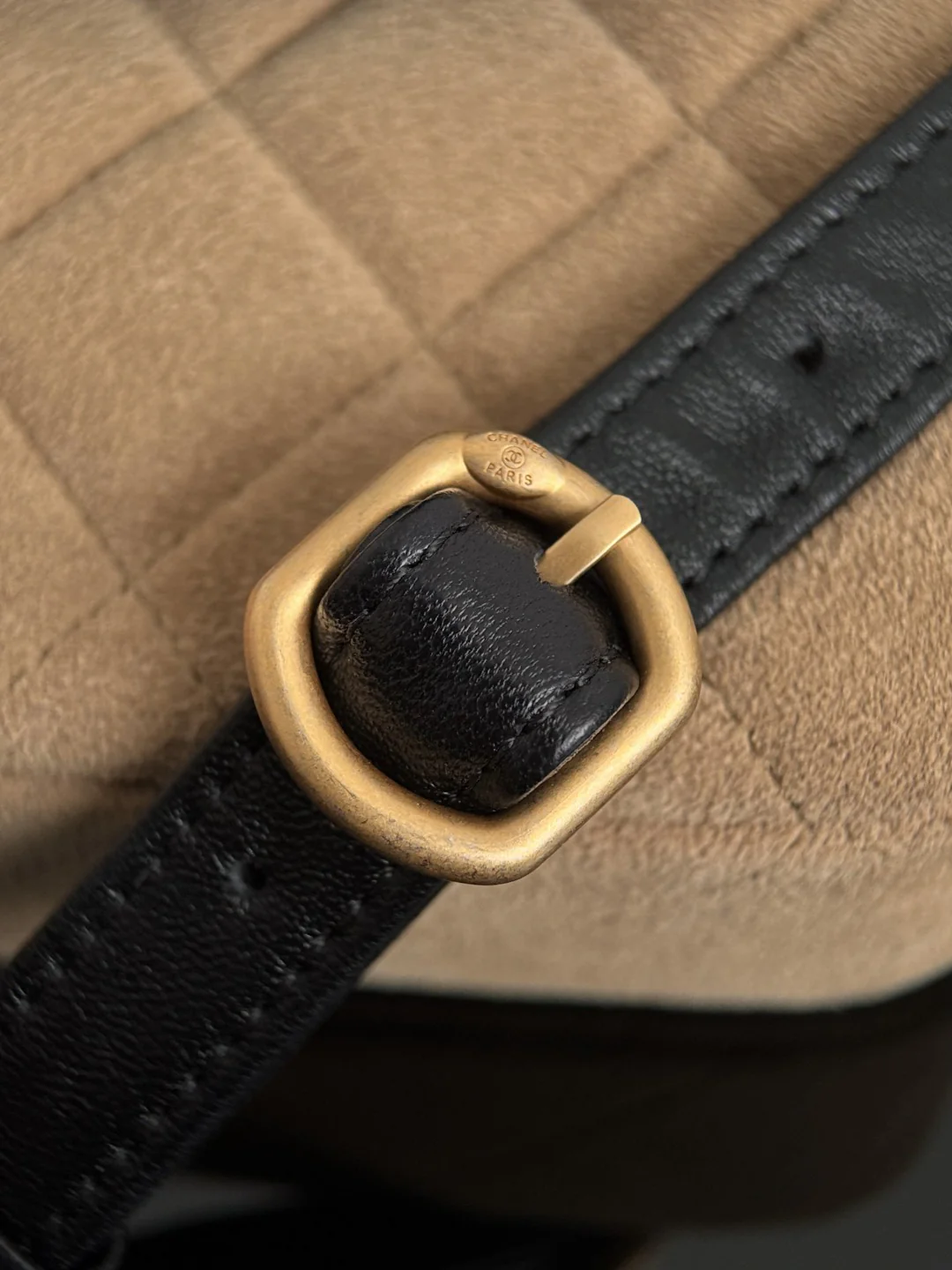 Chan 25A suede flap bag