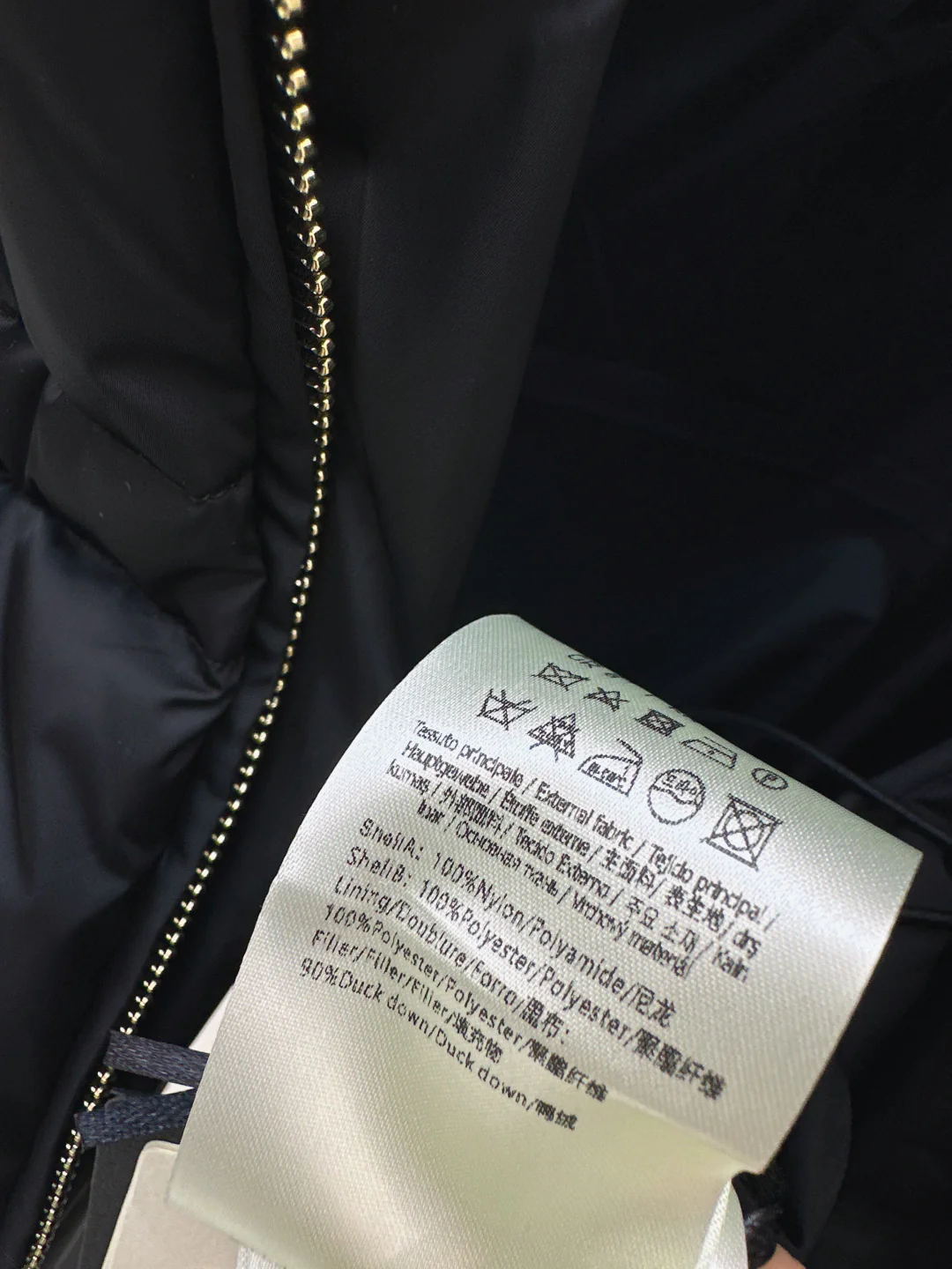 Fend 25fw down jacket