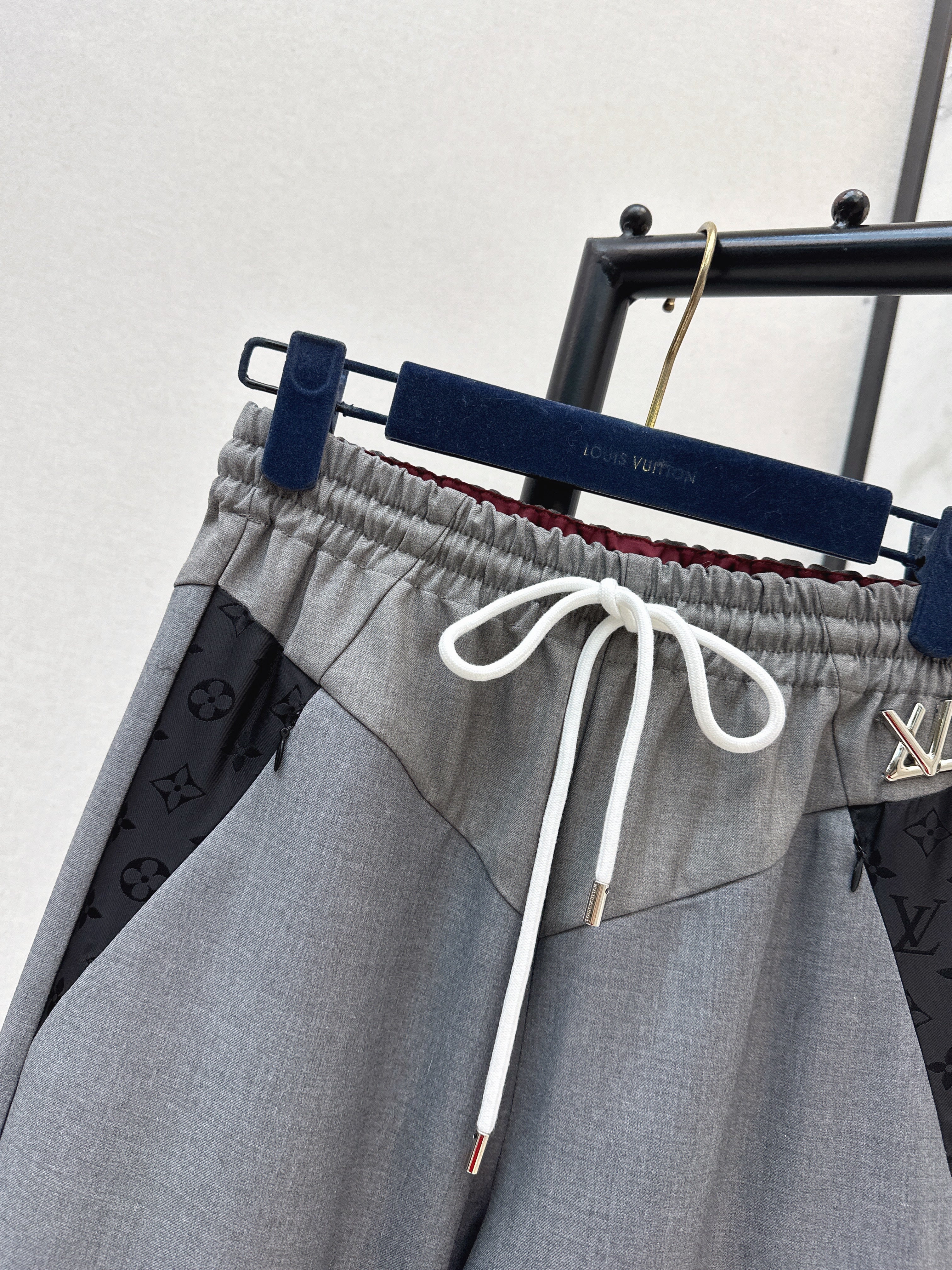 Louis 26ss contact pants