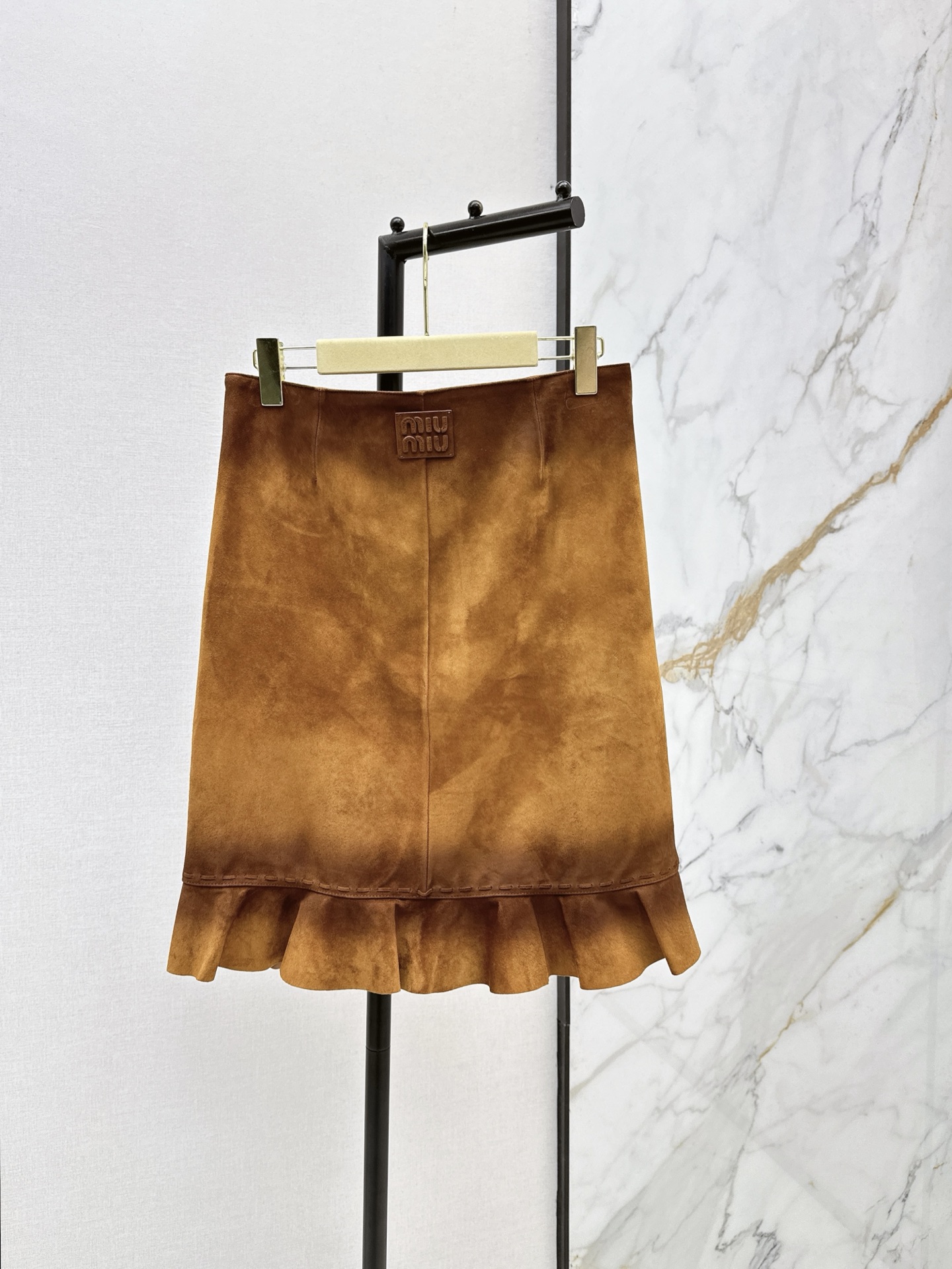 Miu 26ss suede leather skirt