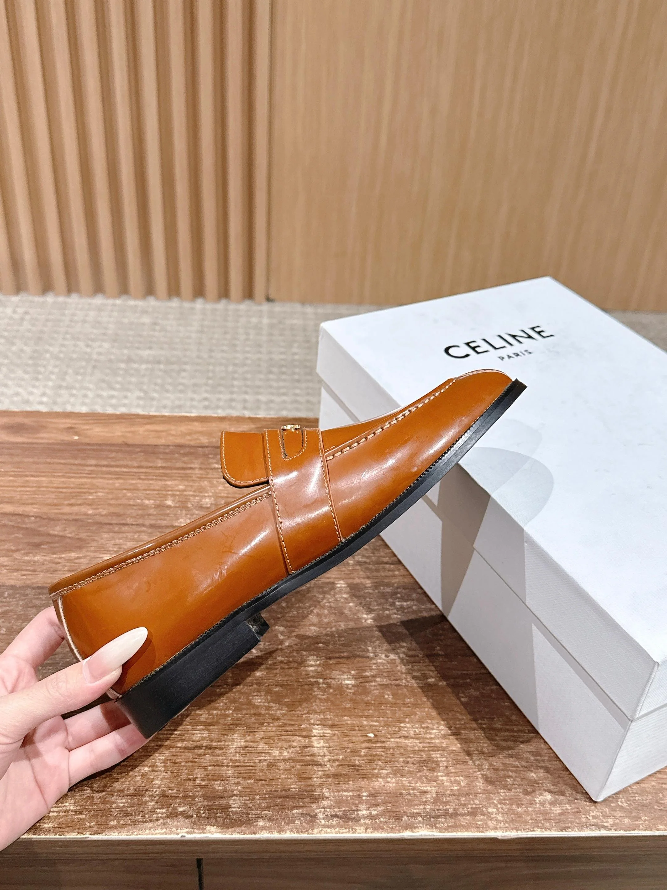 Celi 25fw loafer shoes