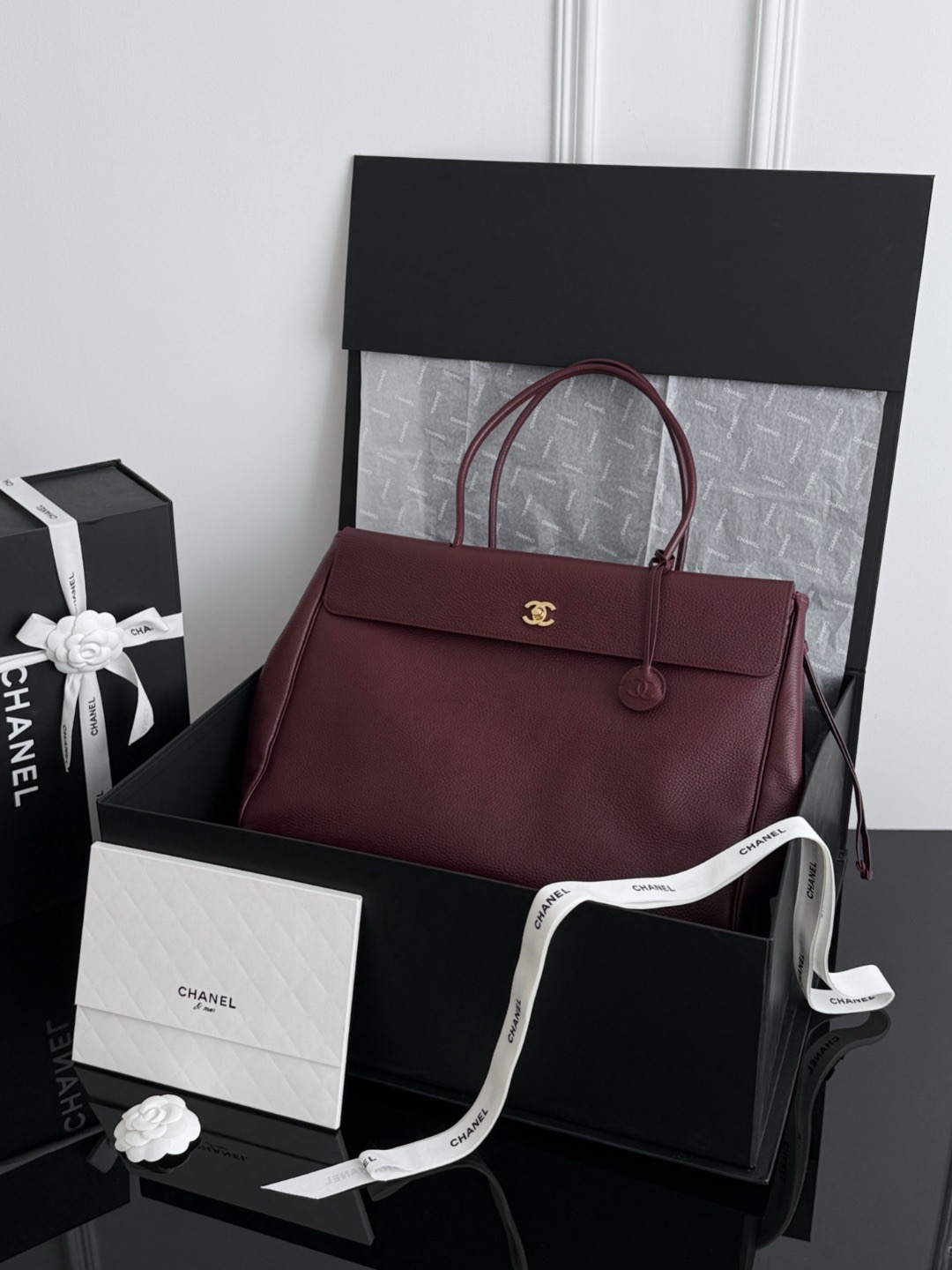 Chan 26S large tote bag