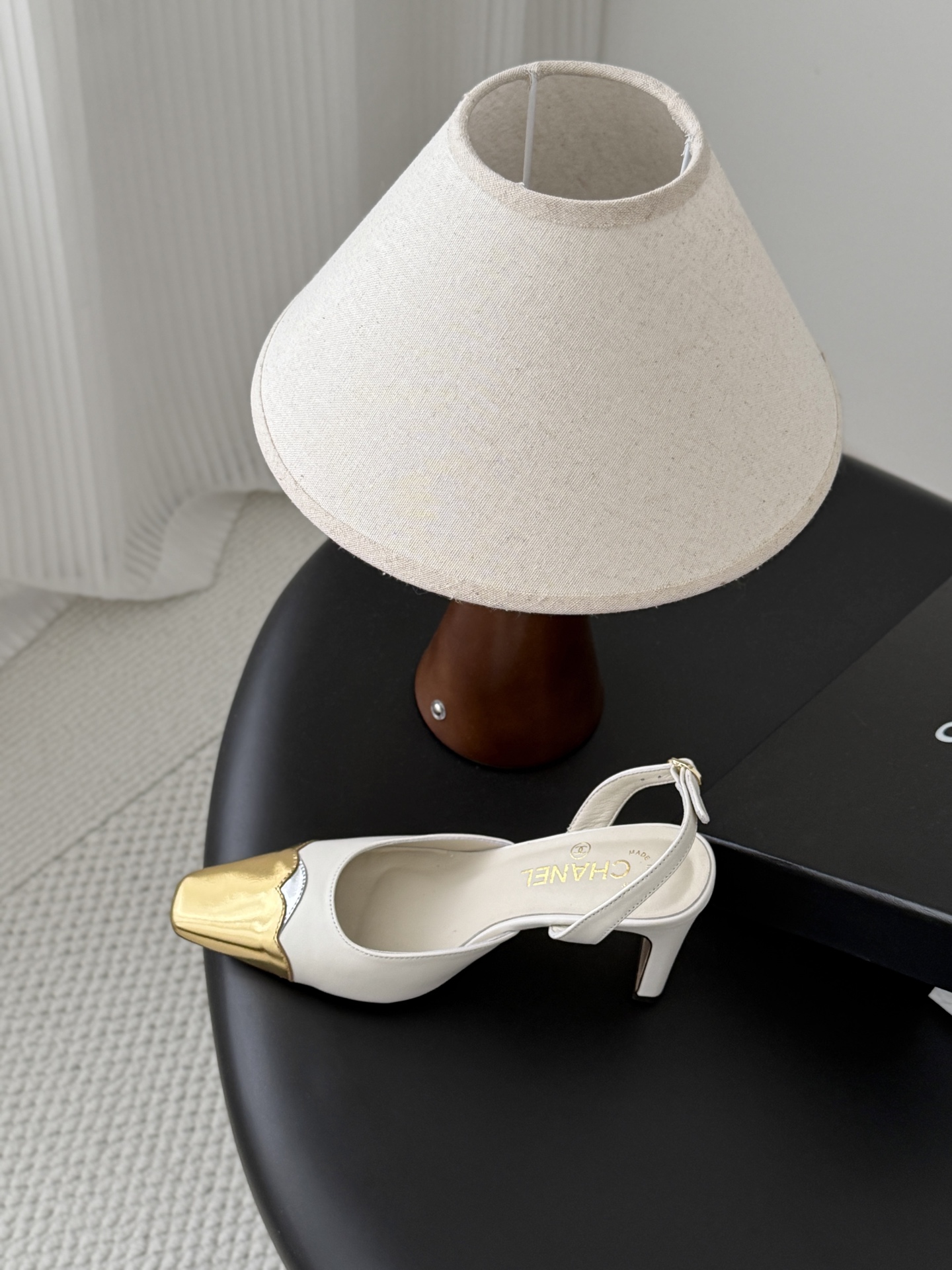 Chan 26P gold cap toe slingback heels