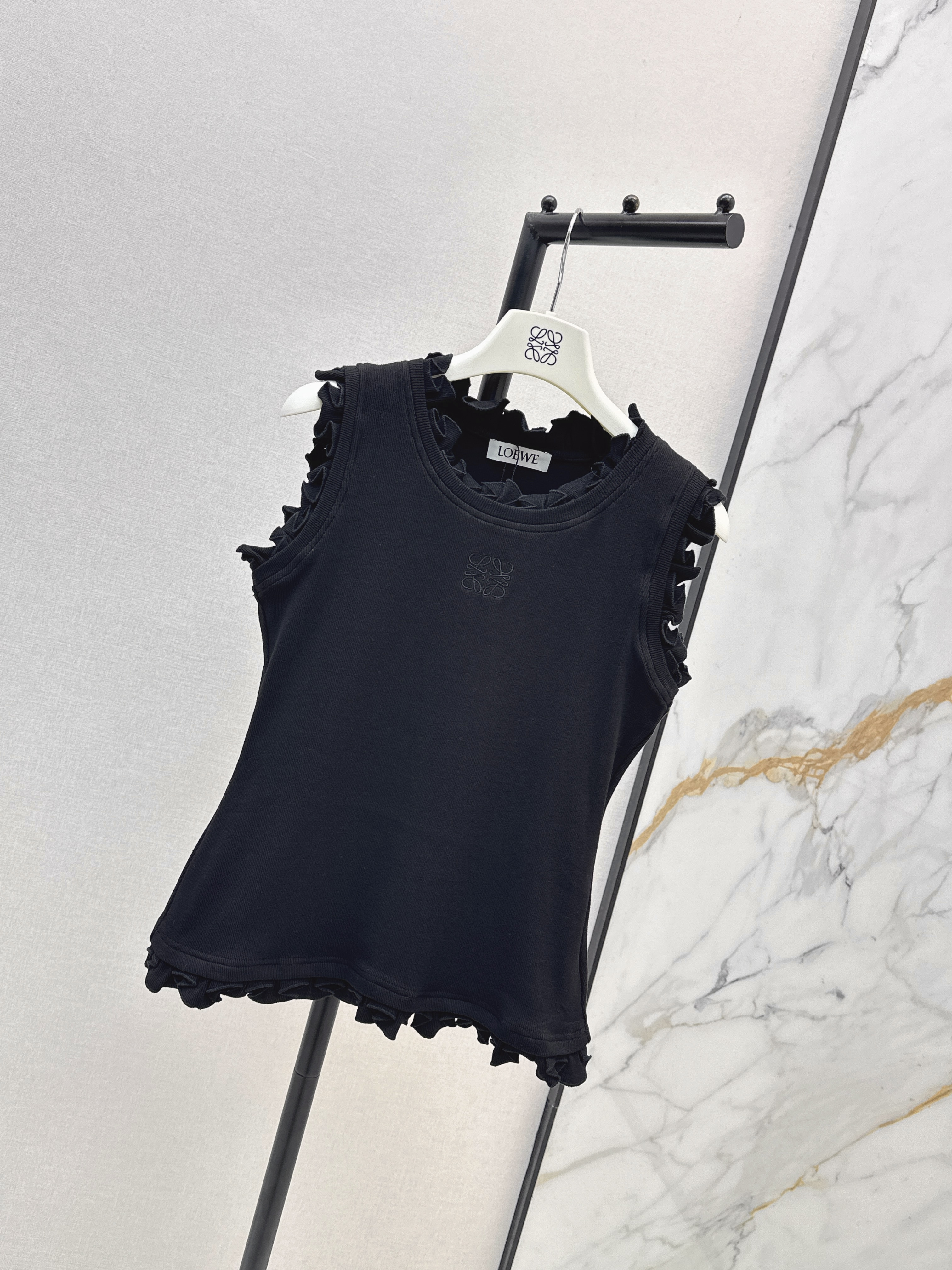 Loe 26ss ruffle vest