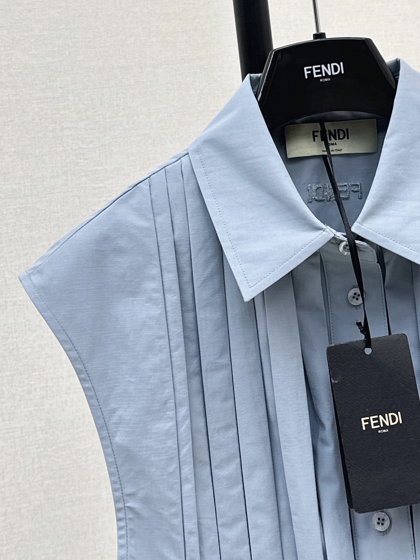 Fen 26ss sleeveless shirt