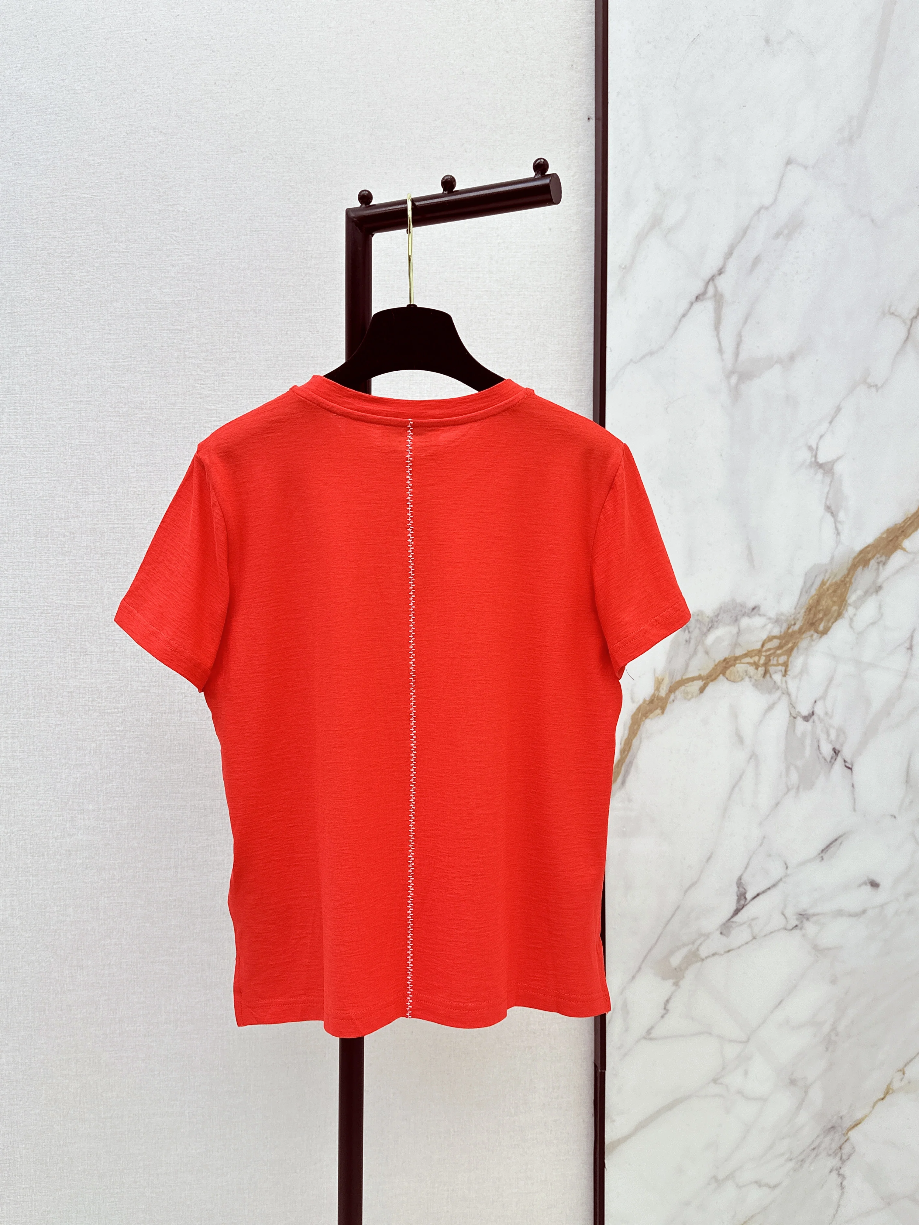 Chan 26ss contrast lettering t-shirt