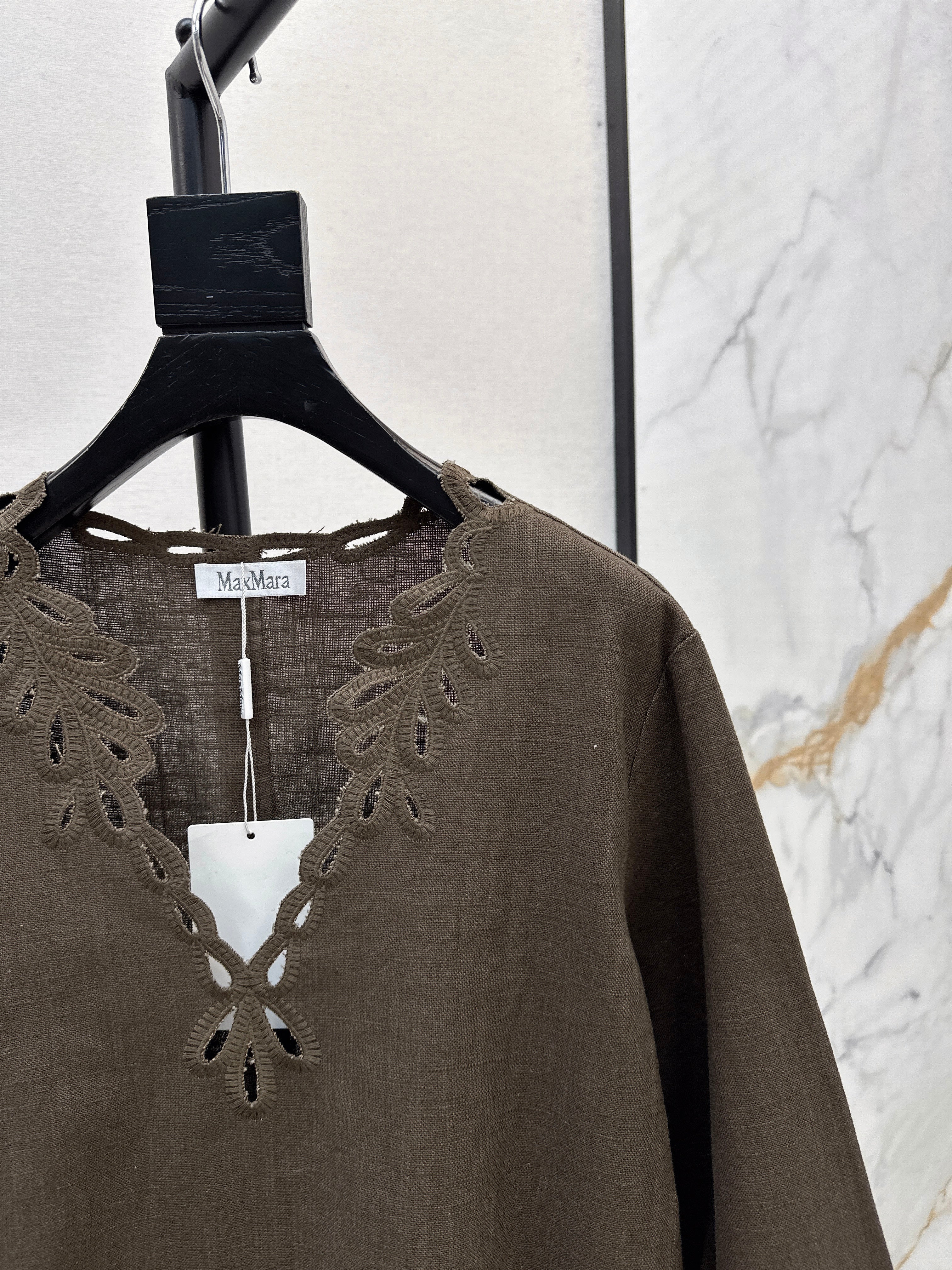 Max 26ss embroidery flounce sleeve  top