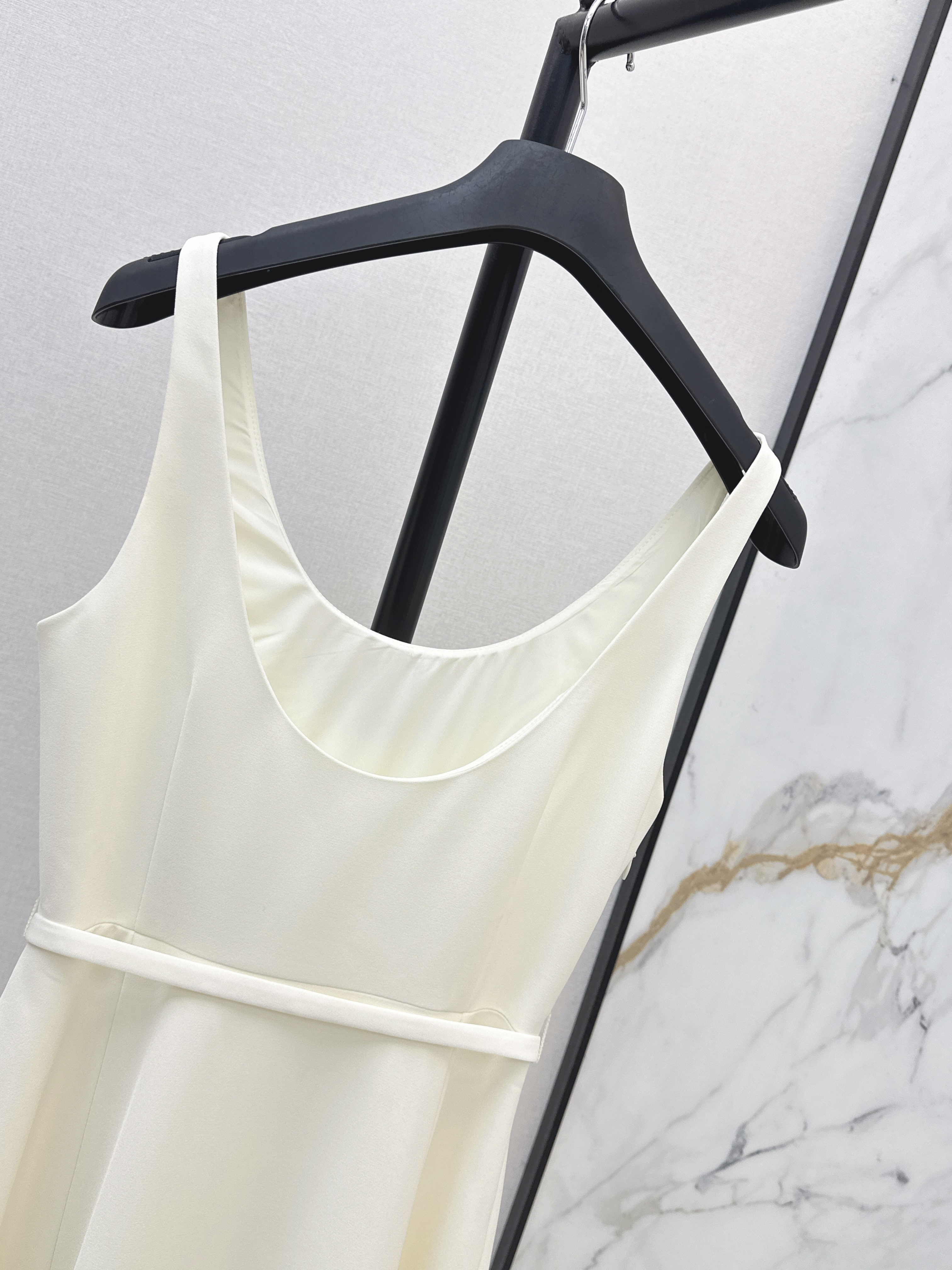 CD 26ss lace contract slip dress