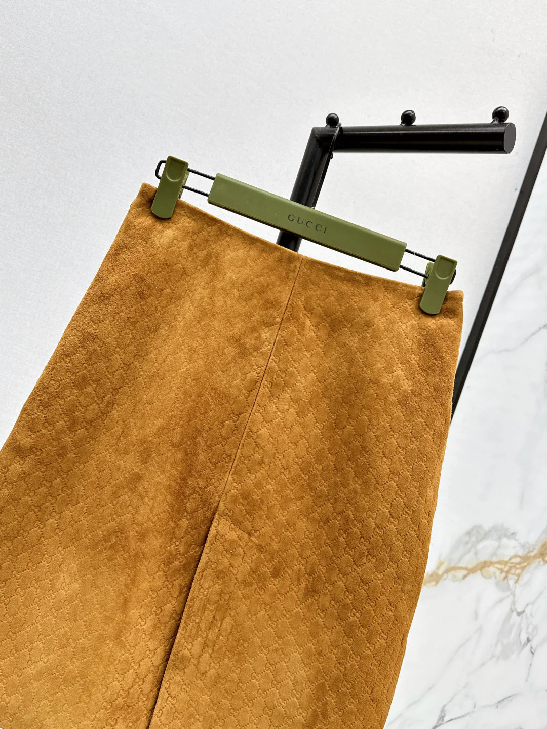 Guc 25fw suede skirt