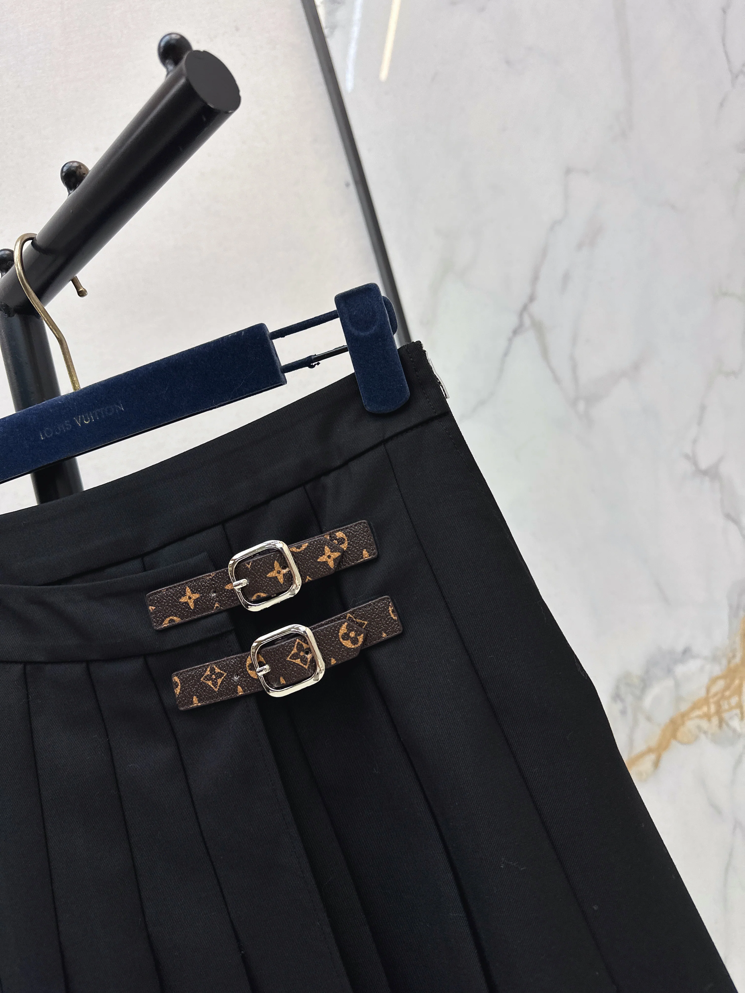 Louis 26ss pleated skirts