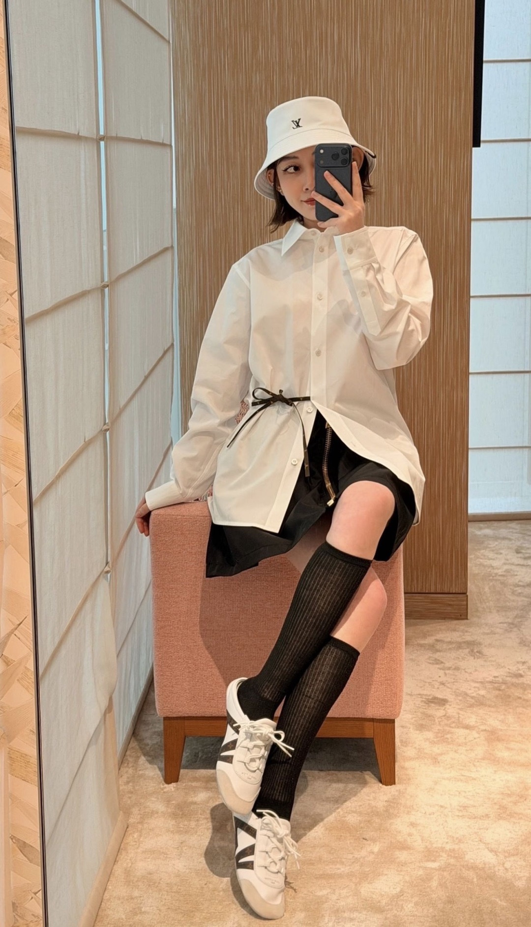 Loui 26ss side-tie shirt