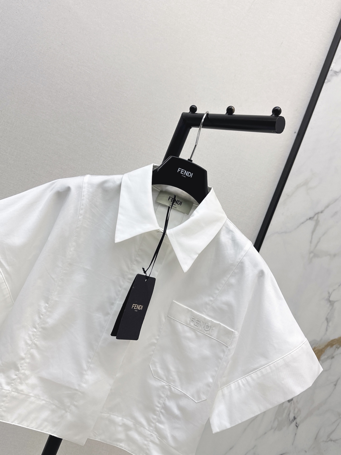 Fen 26ss cropped shirt