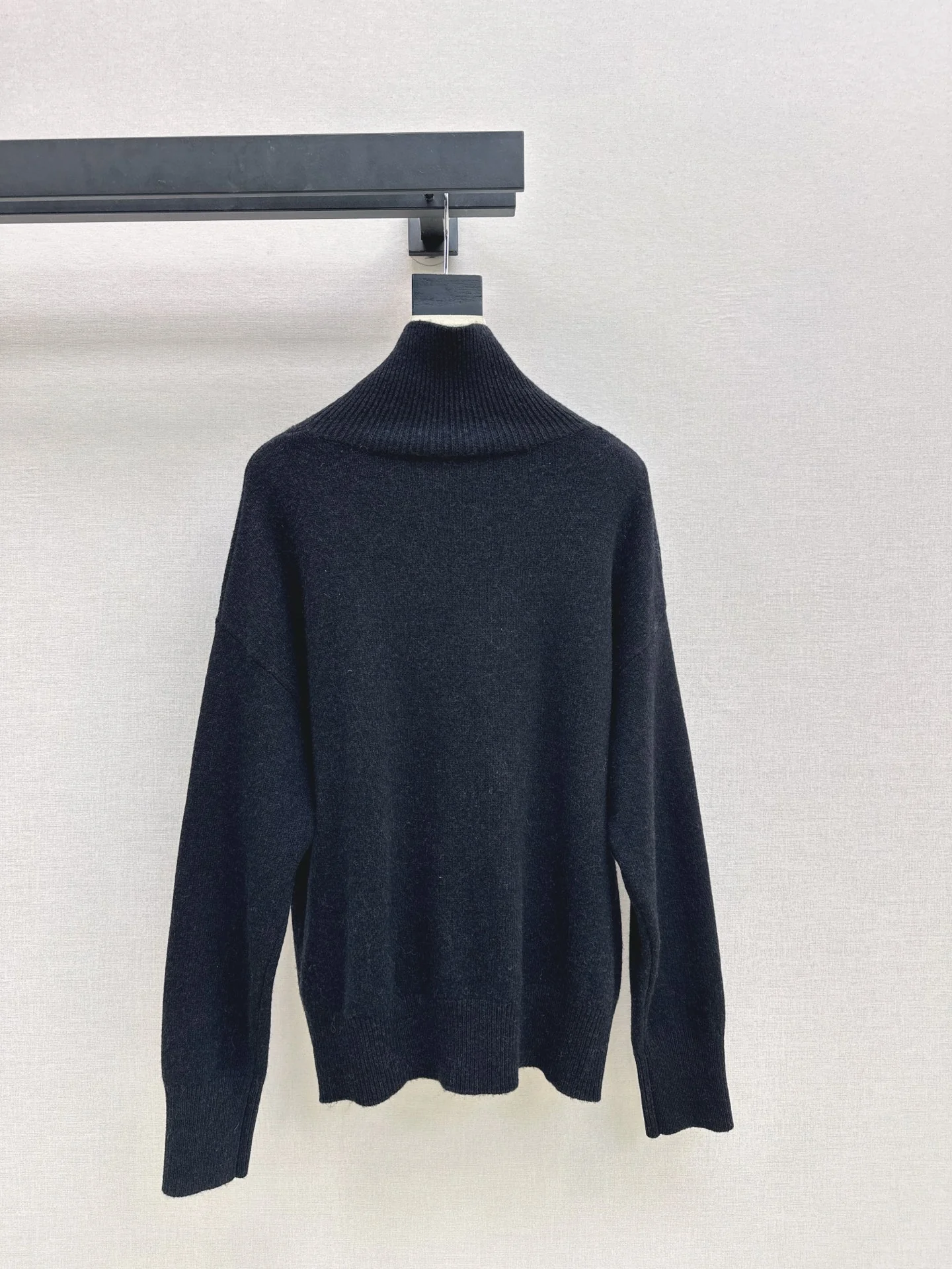 Celi 25fw turtleneck sweater
