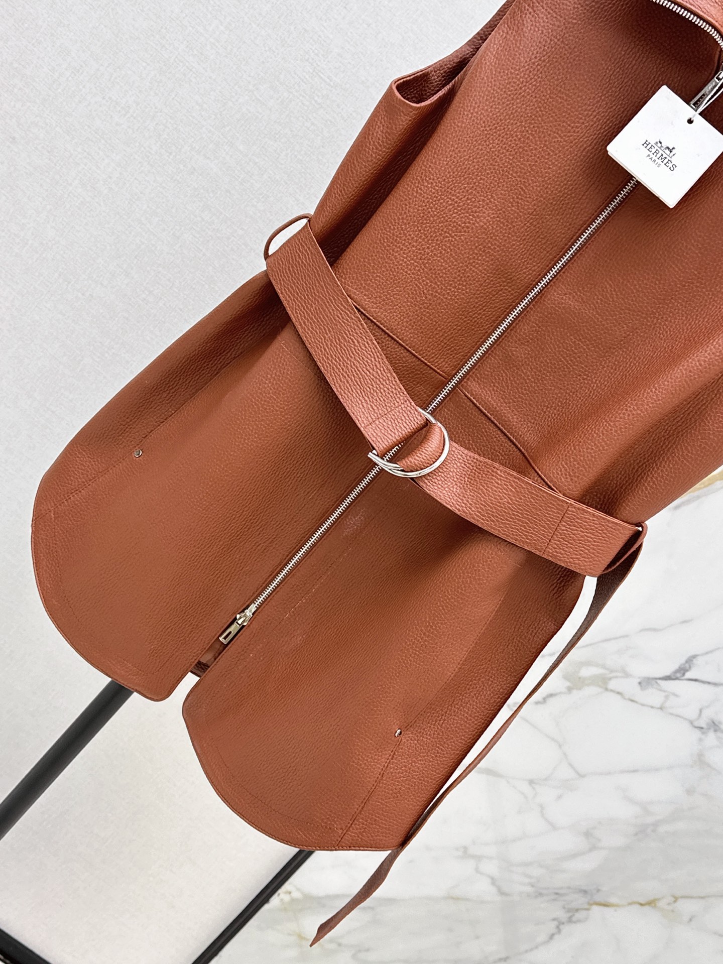 Her 26ss leather vest jacket