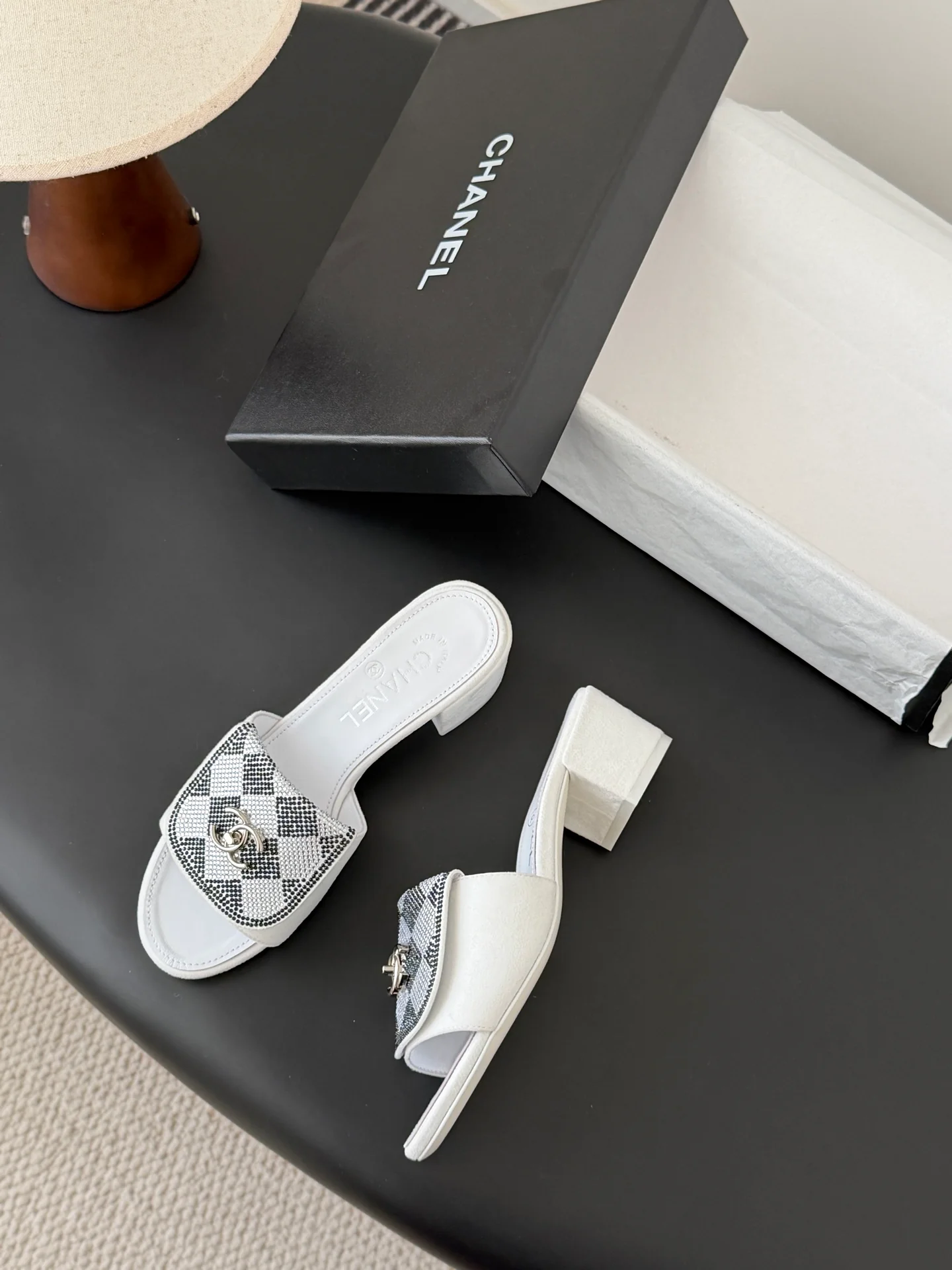 Chan 26ss rhinestone-embellished chunky sandals