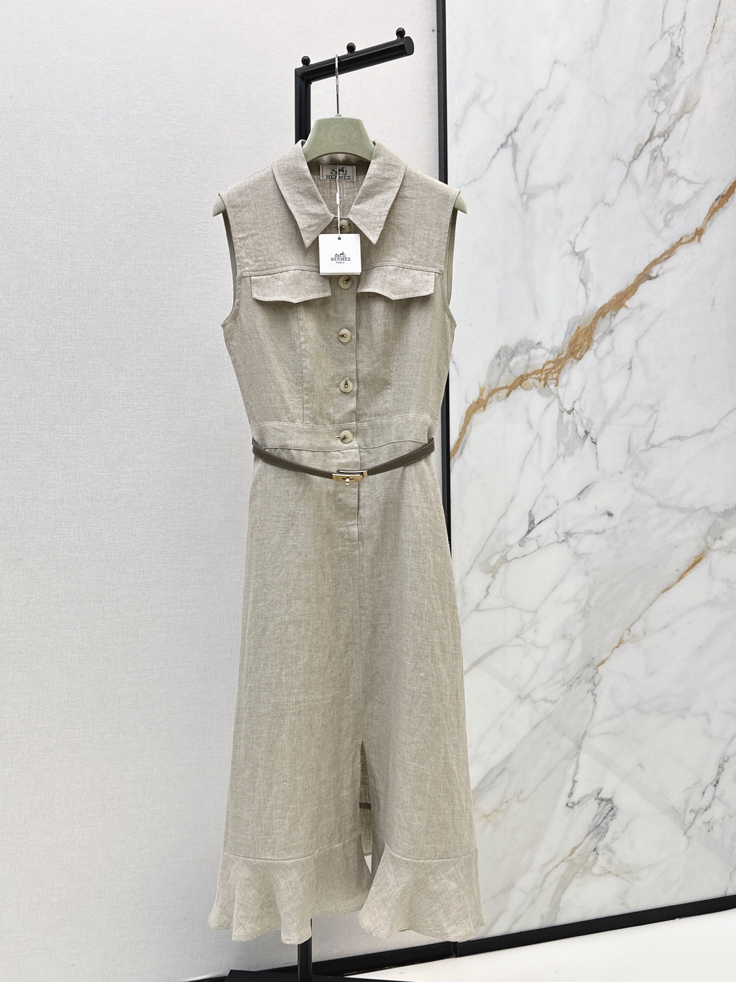 Her 26ss sleeveless shirt dress