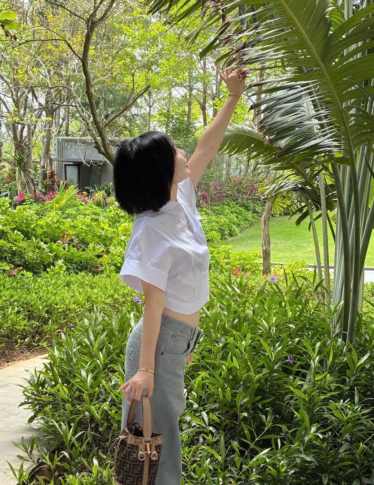 Fen 26ss cropped shirt