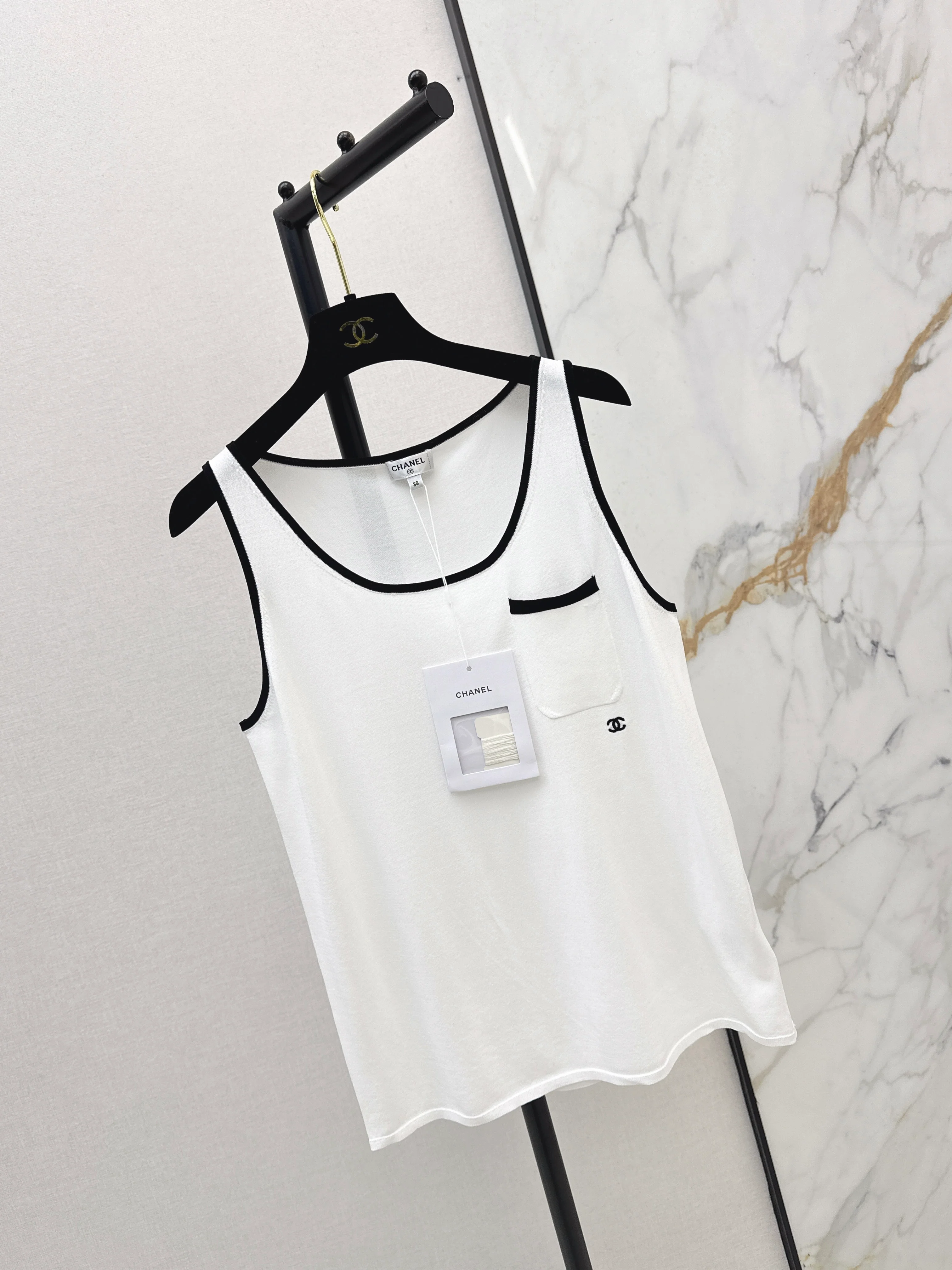 Chan 26ss knitted vest