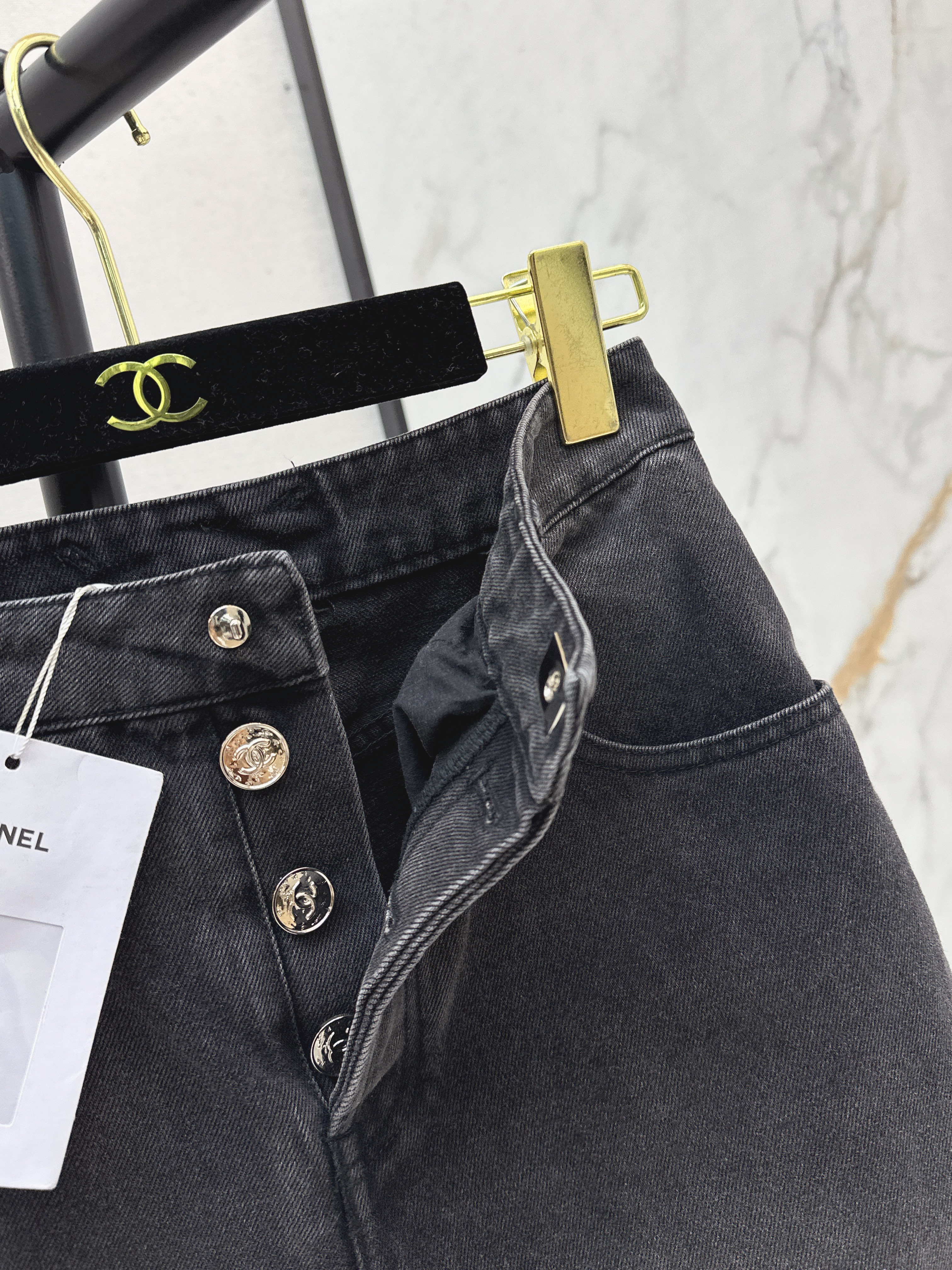 Chan 26ss straight jaens