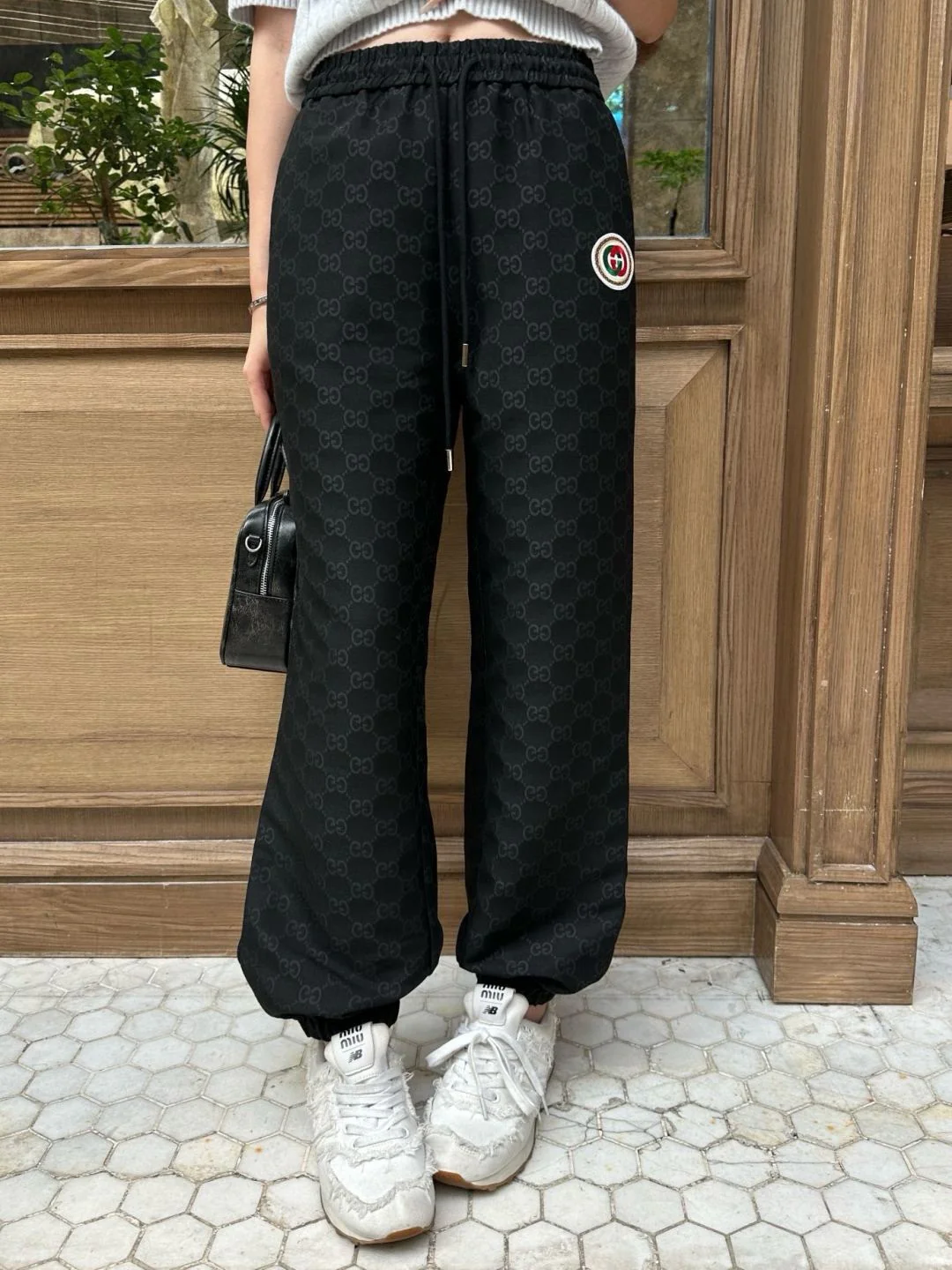 Guc 25fw casual pants