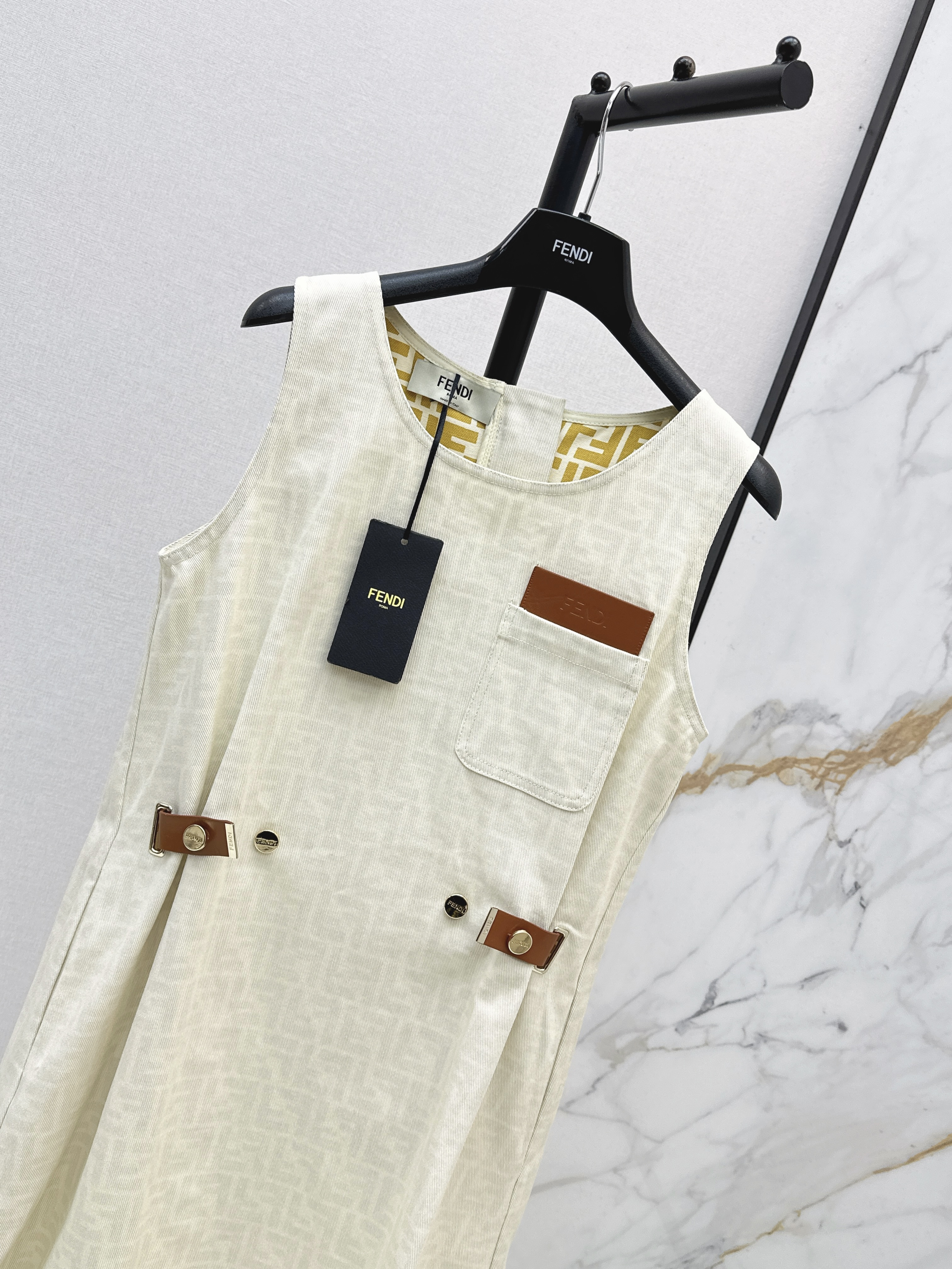 Fen 26ss sleevelesss dress