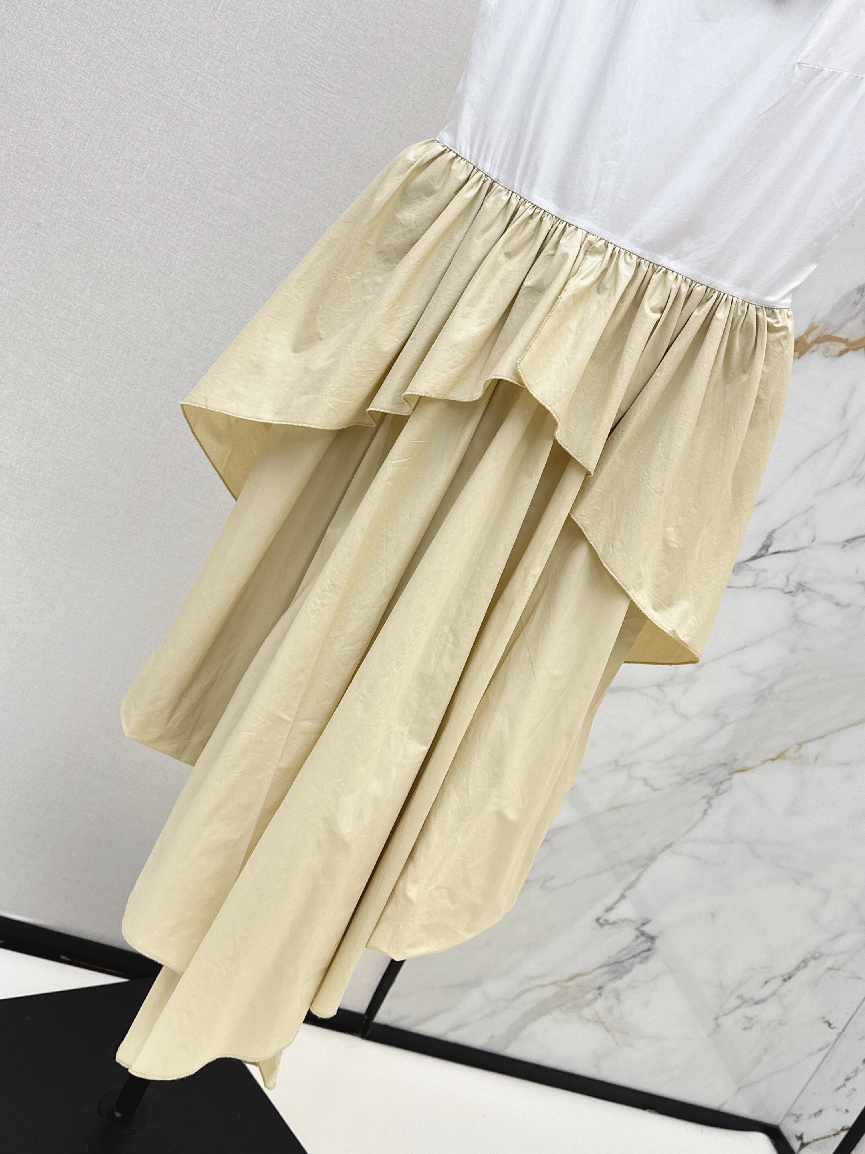 Loe 26ss Sleeveless Ruffle Midi Dress