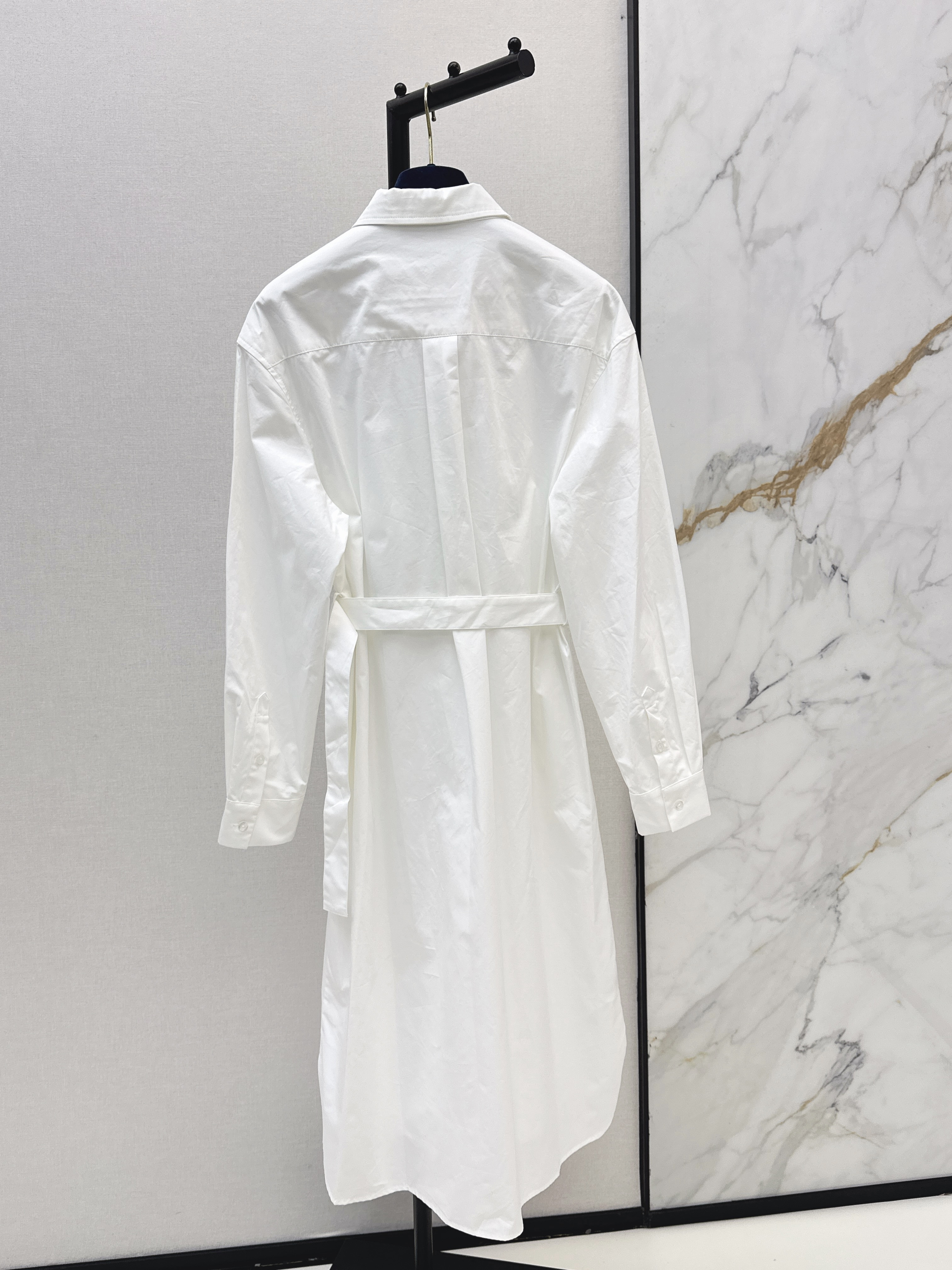 Loui 26ss belted shirt dress