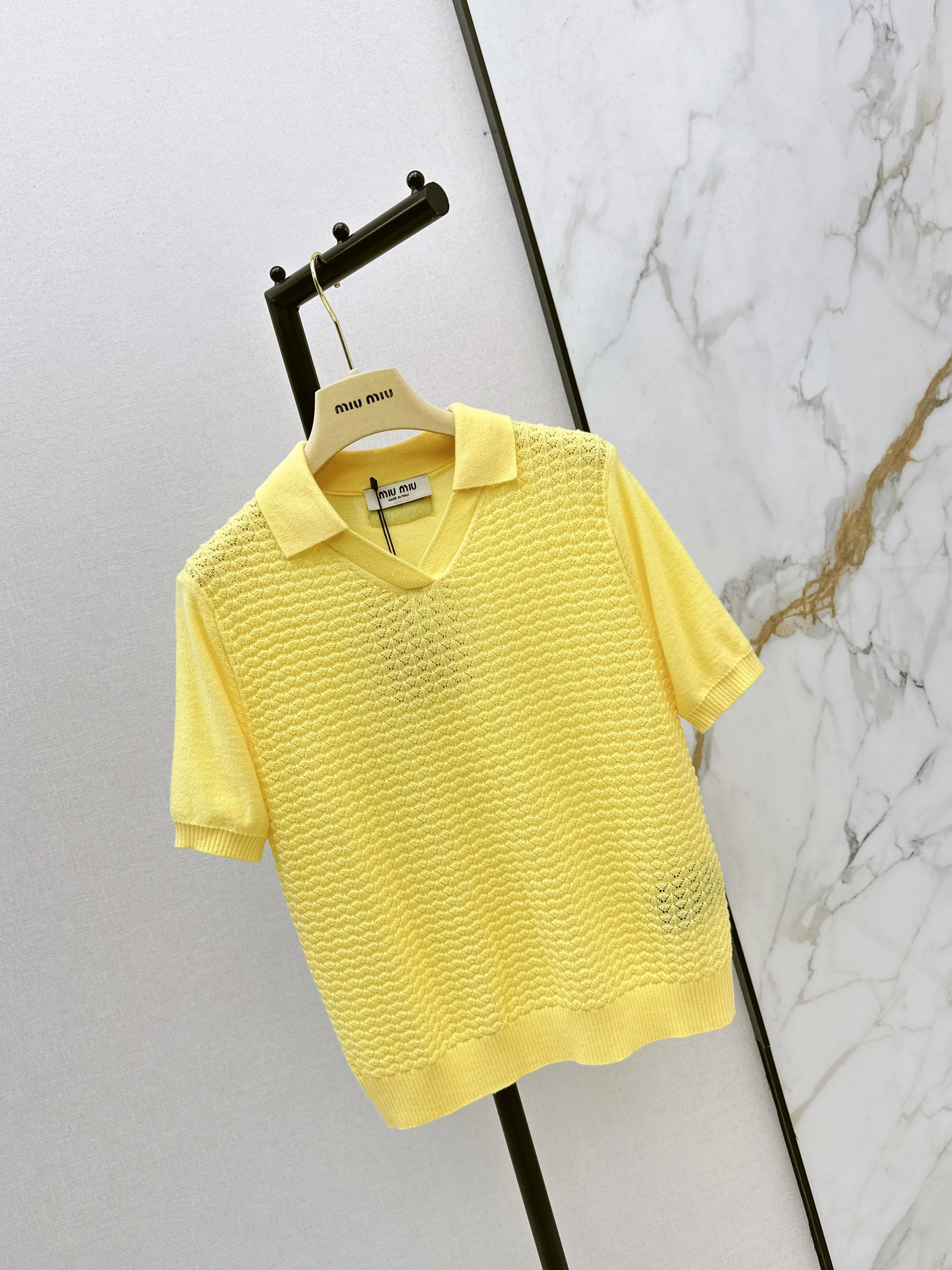 Miu 26ss polo knitted sweater