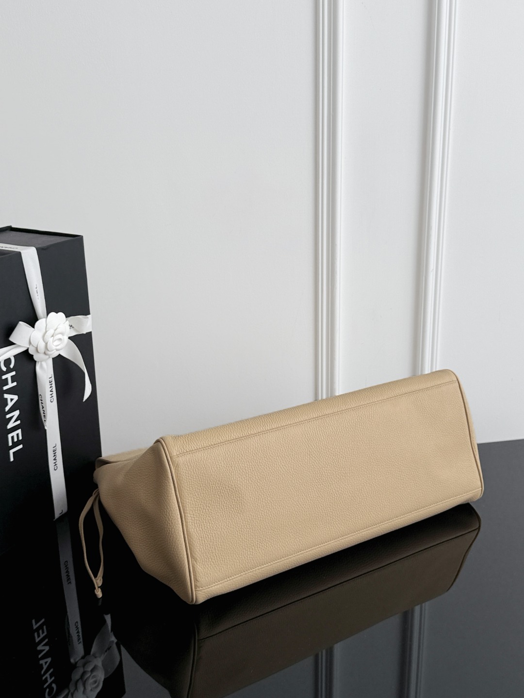 Chan 26S large tote bag