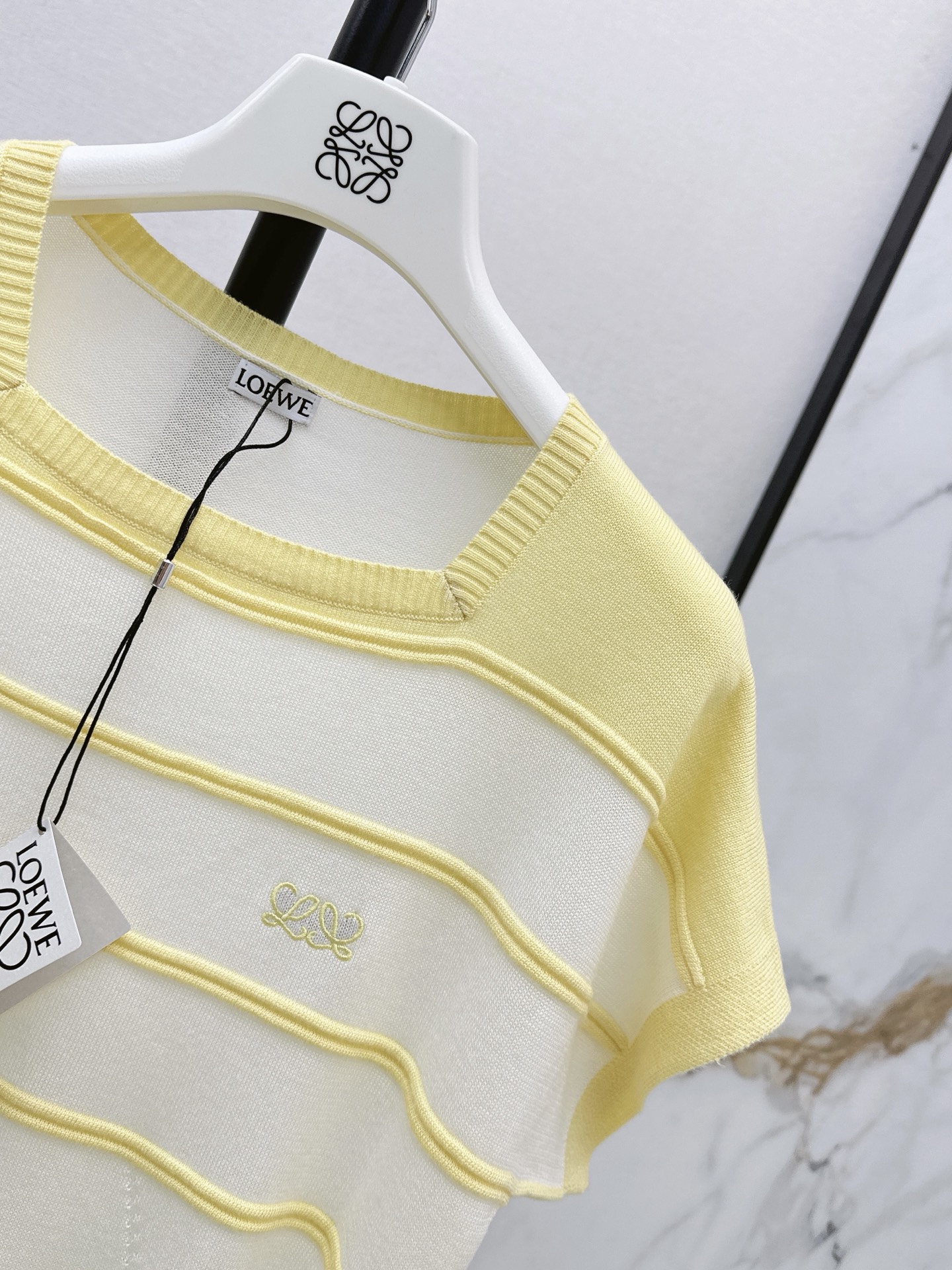 Loe 26ss stripe knit sweater
