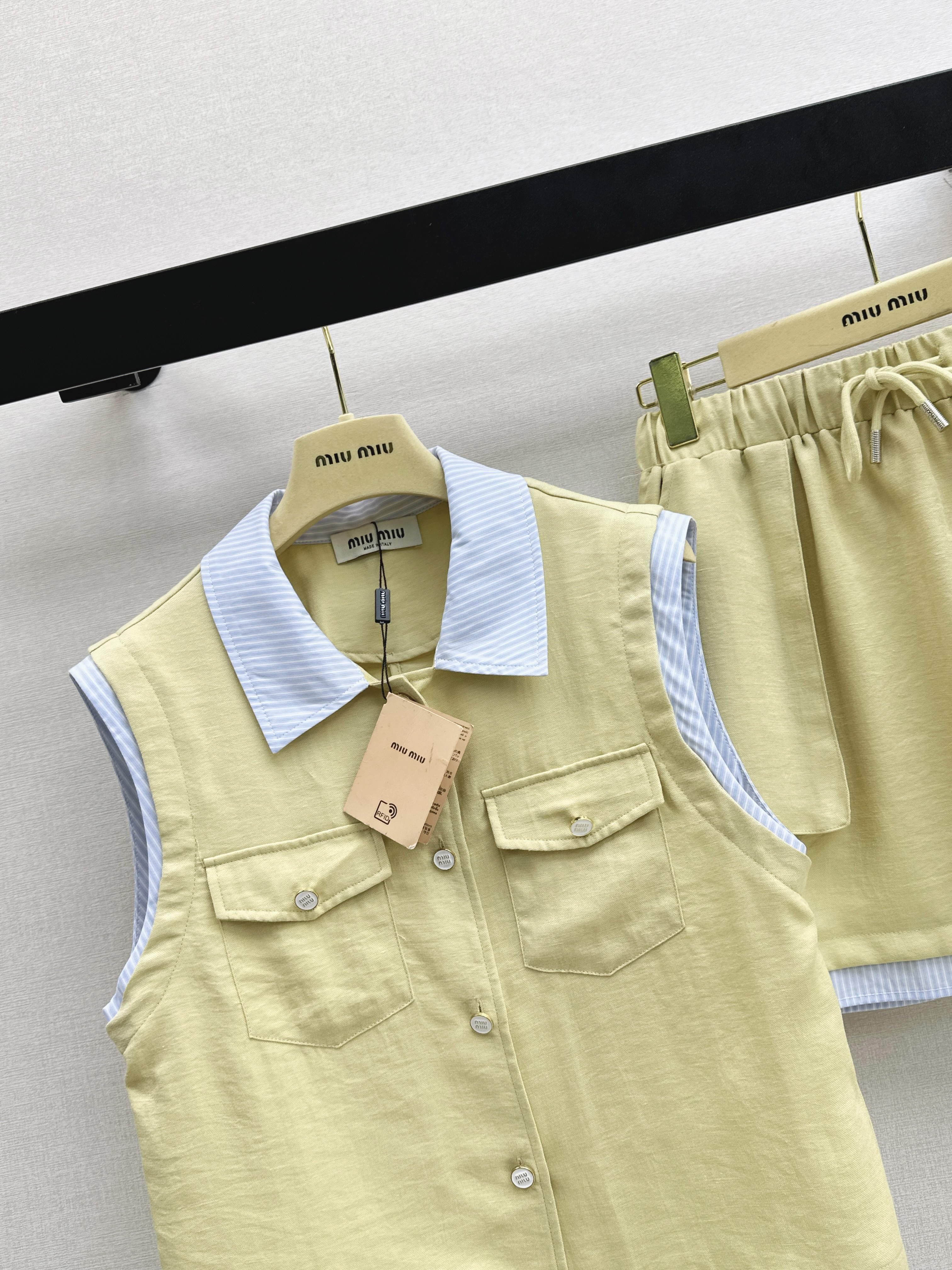 Miu 26ss shirt mini skirt set
