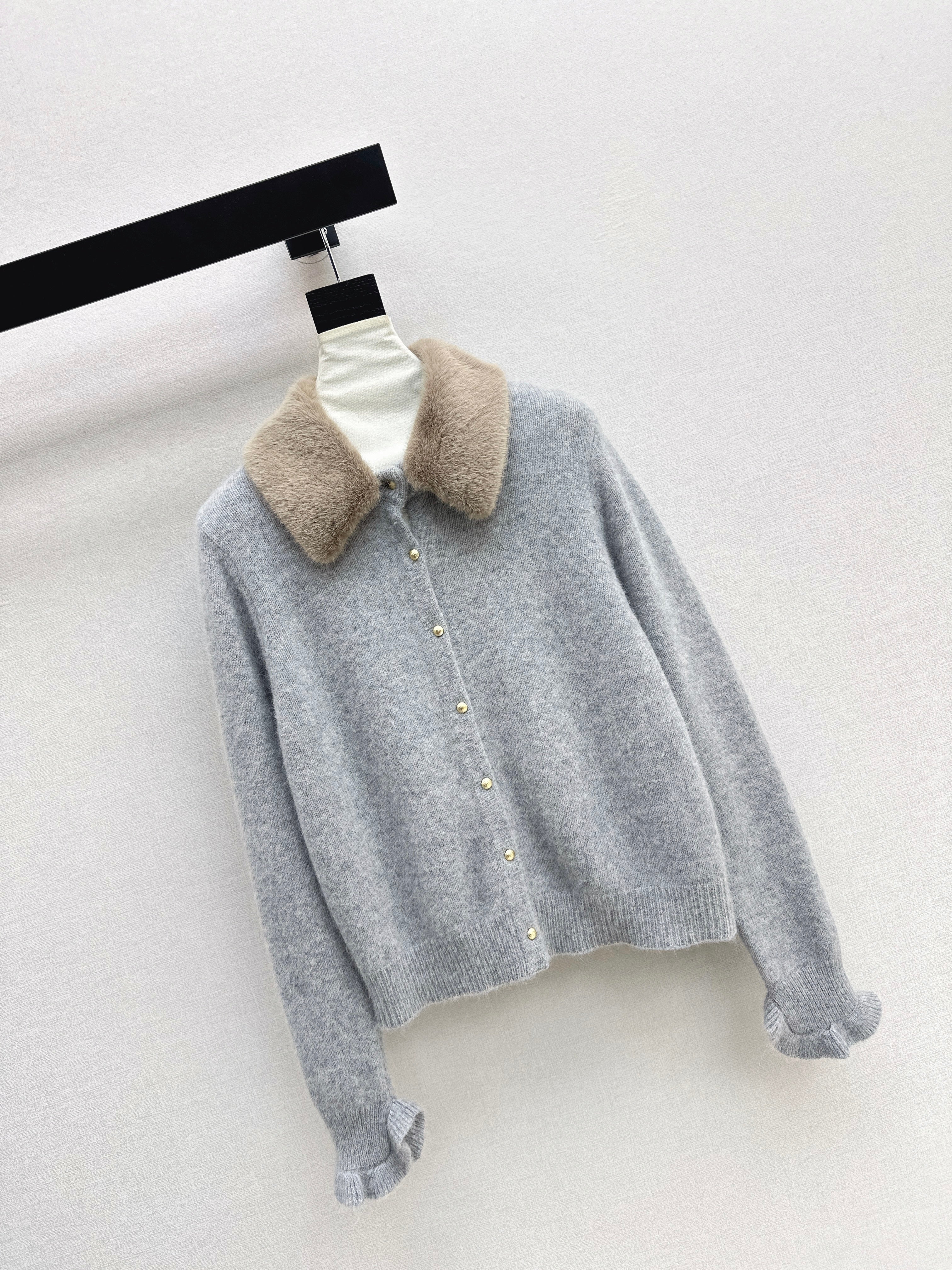 Miu 26ss wool cardigan
