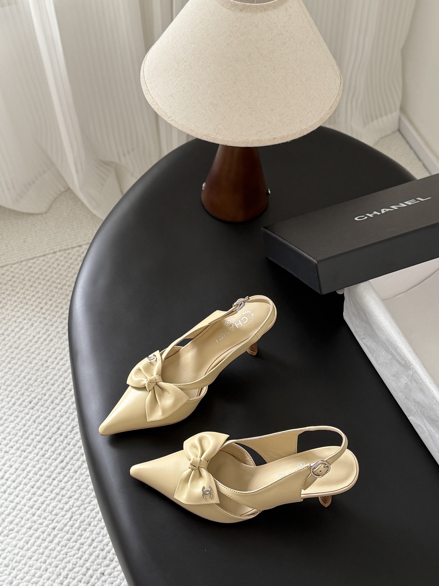 Chan 26ss bow slingback heel