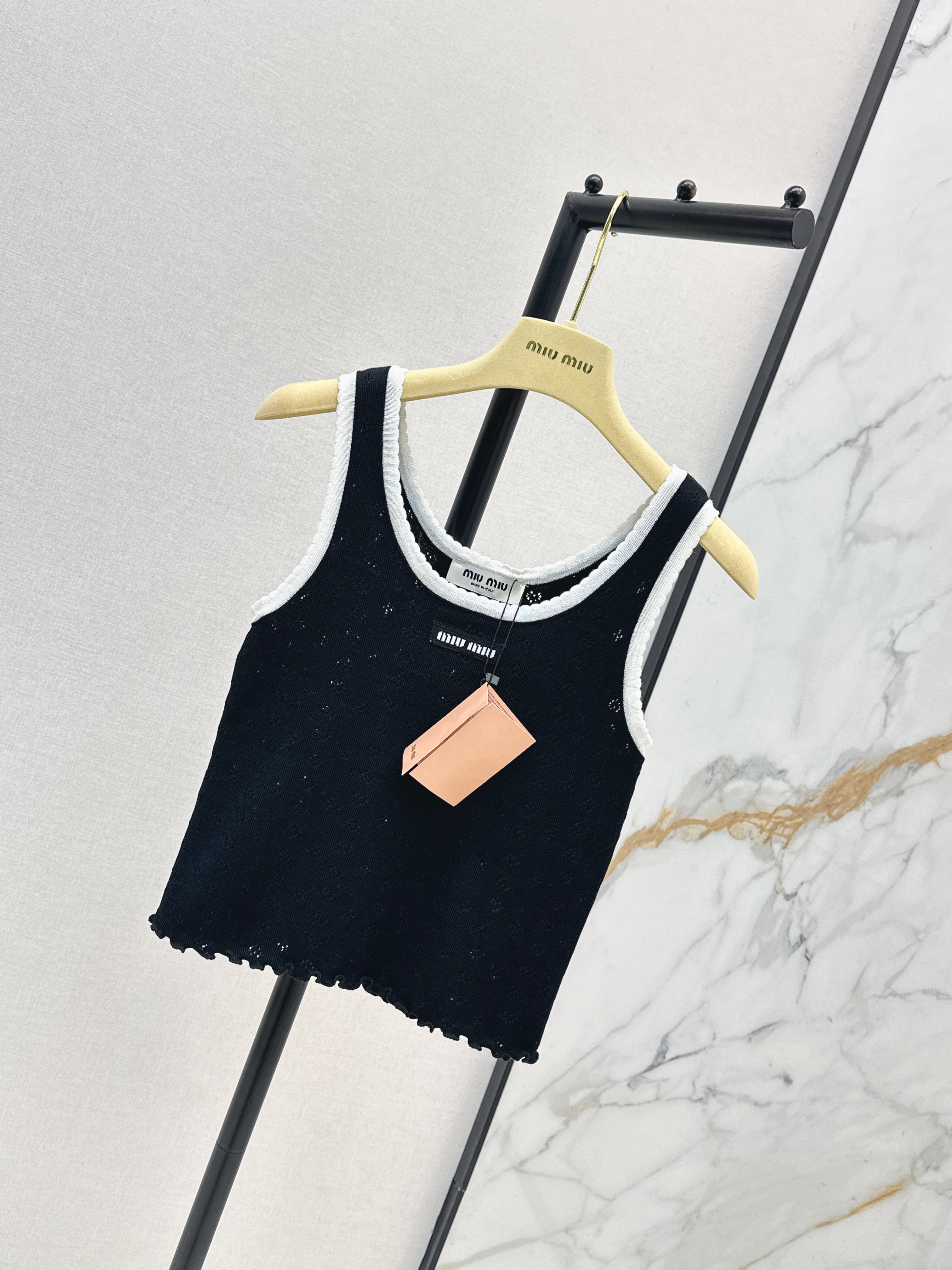 Miu 26ss knit crop vest
