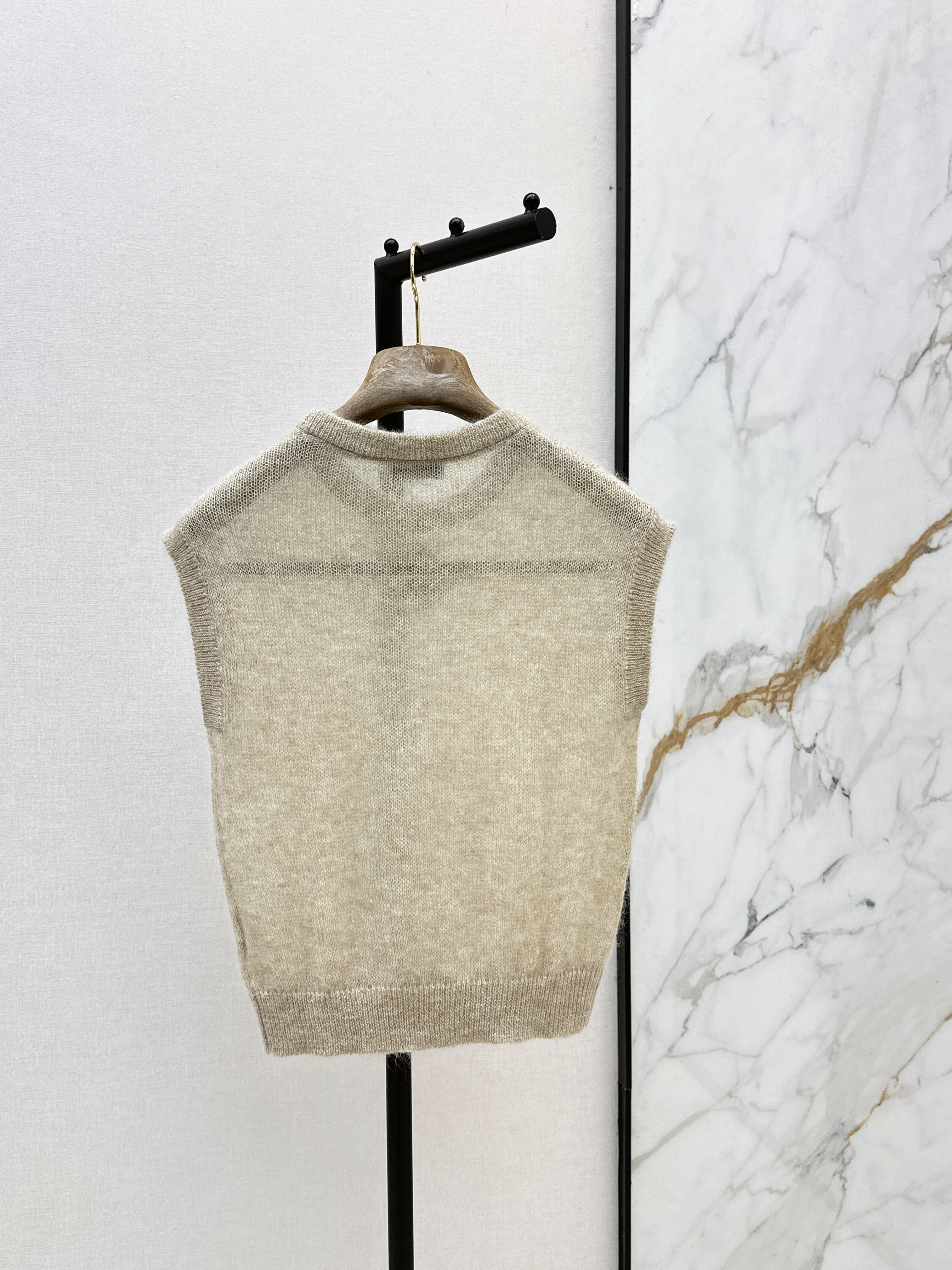 Brun 26ss hollow sleeveless knitwear
