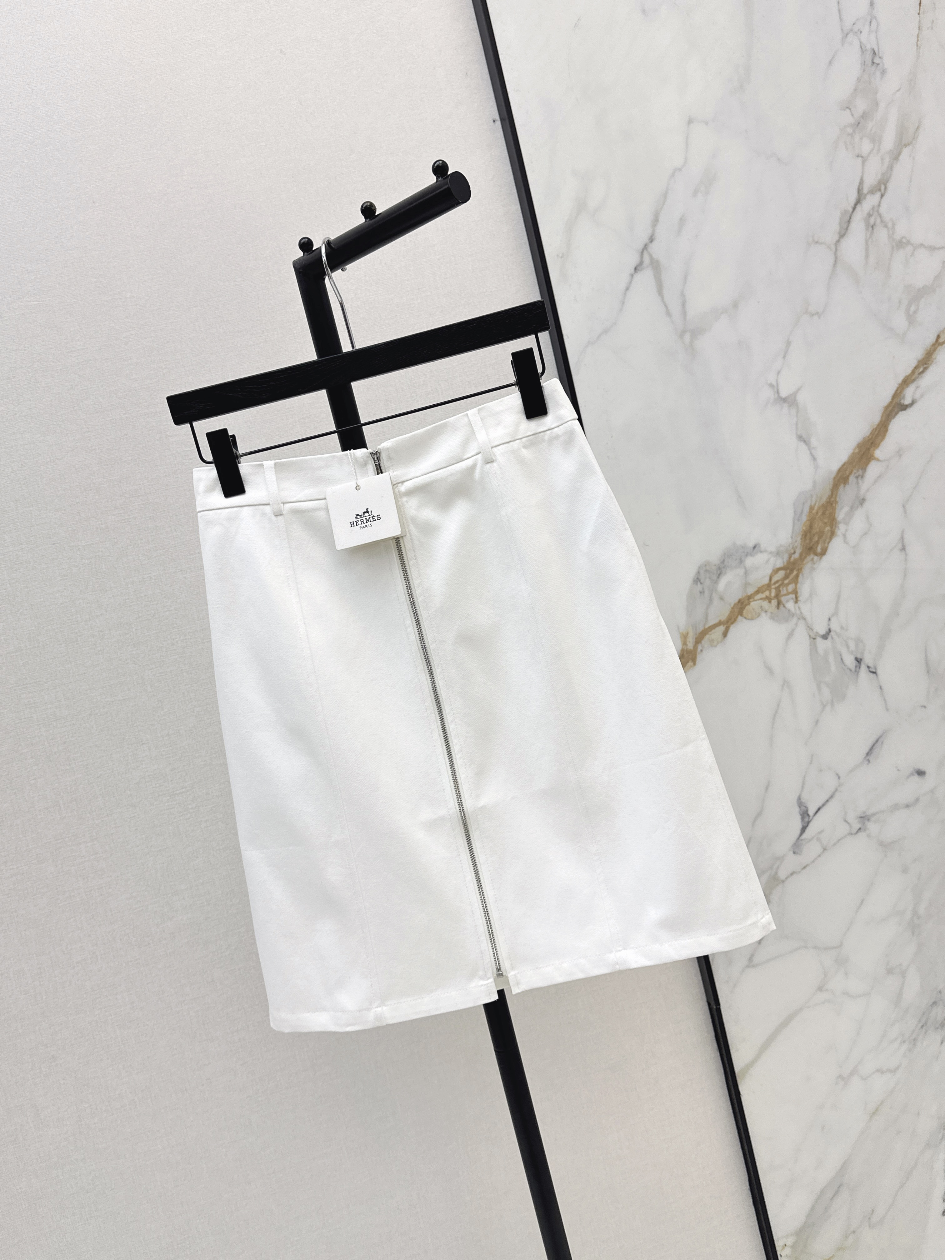 Her 26ss zip-up skirt