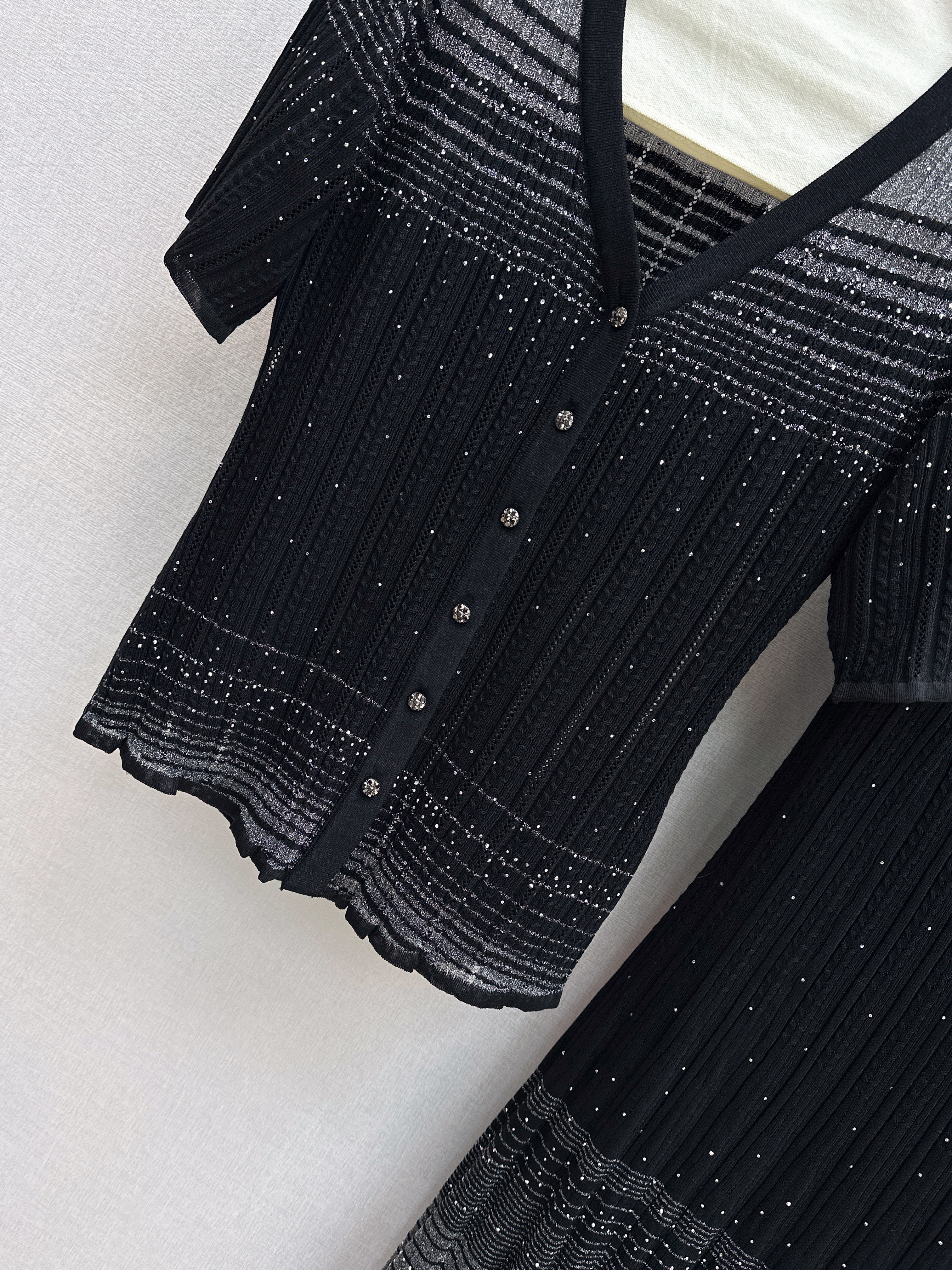 Chan 26ss knit cardigan skirt set