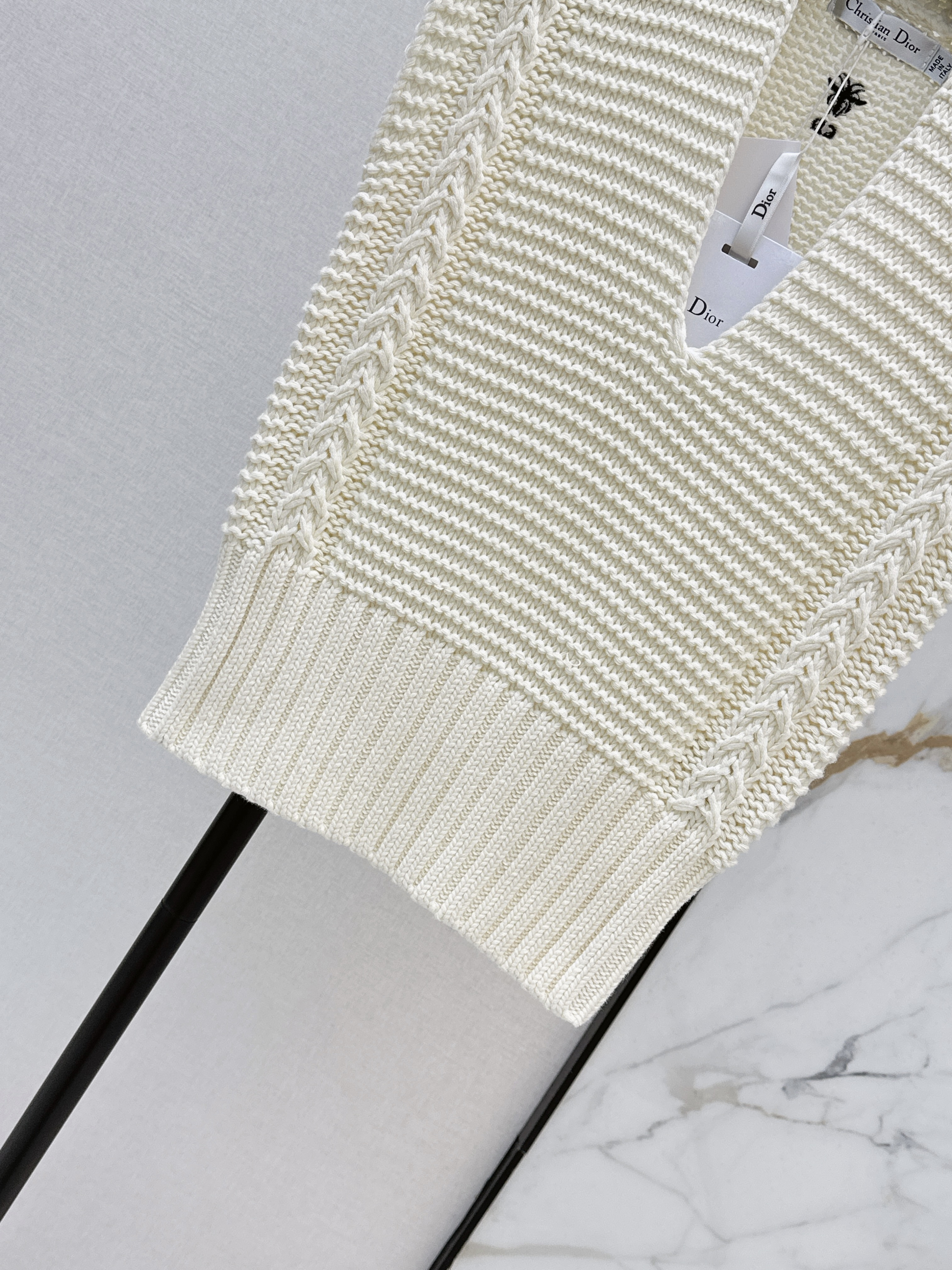 CD 26ss knit vest
