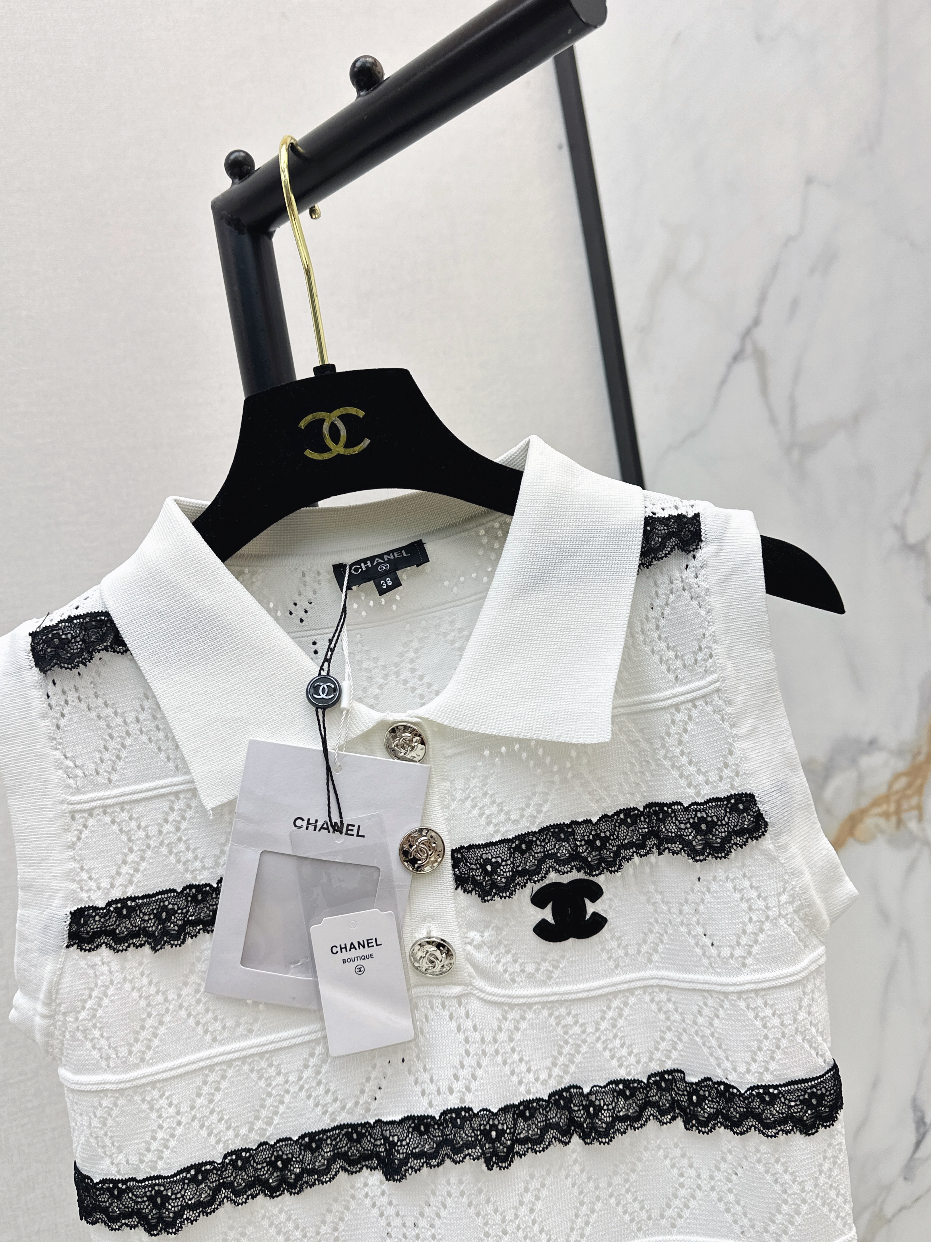 Chan 26ss lace knit vest