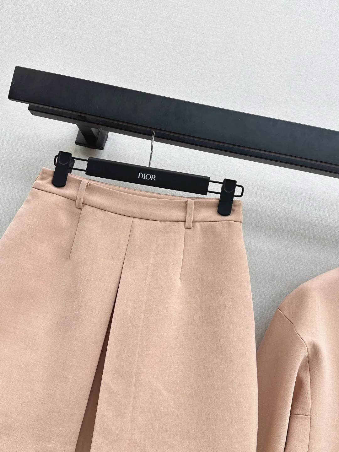 CD 25fw elegant jacket skirt set