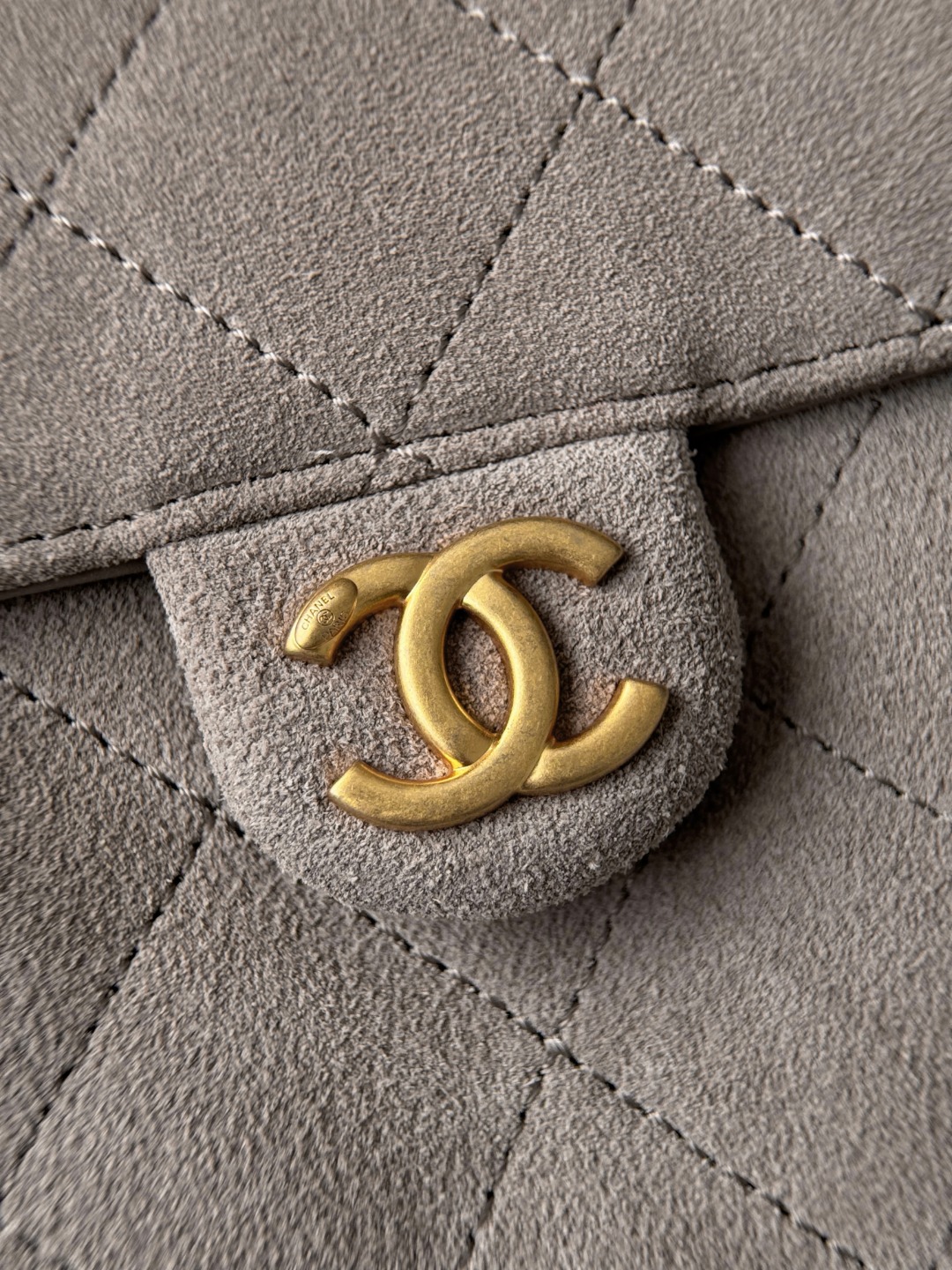 Chan 26C mini hobo bag