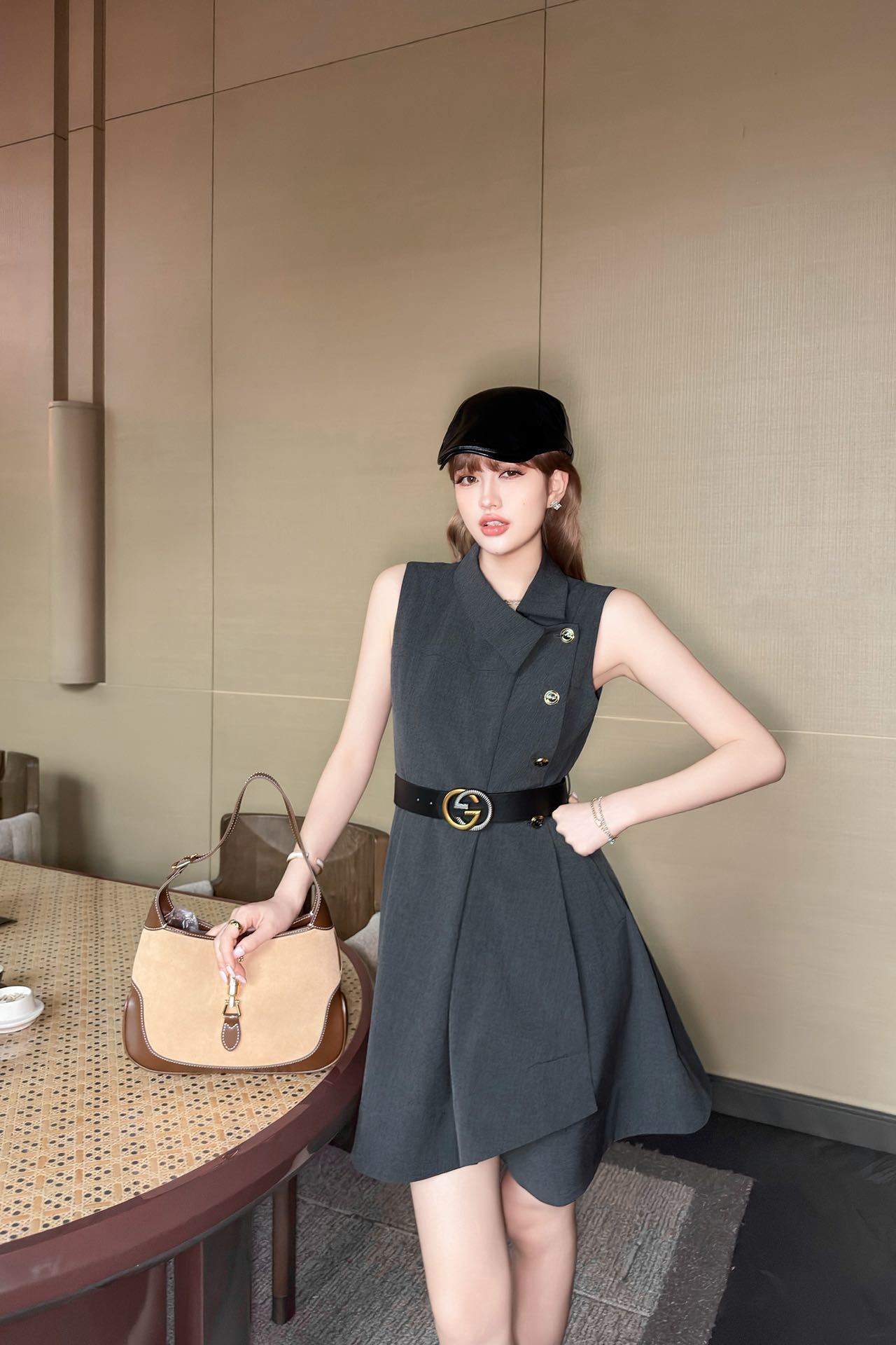 Guc 26ss sleeveless belted dress