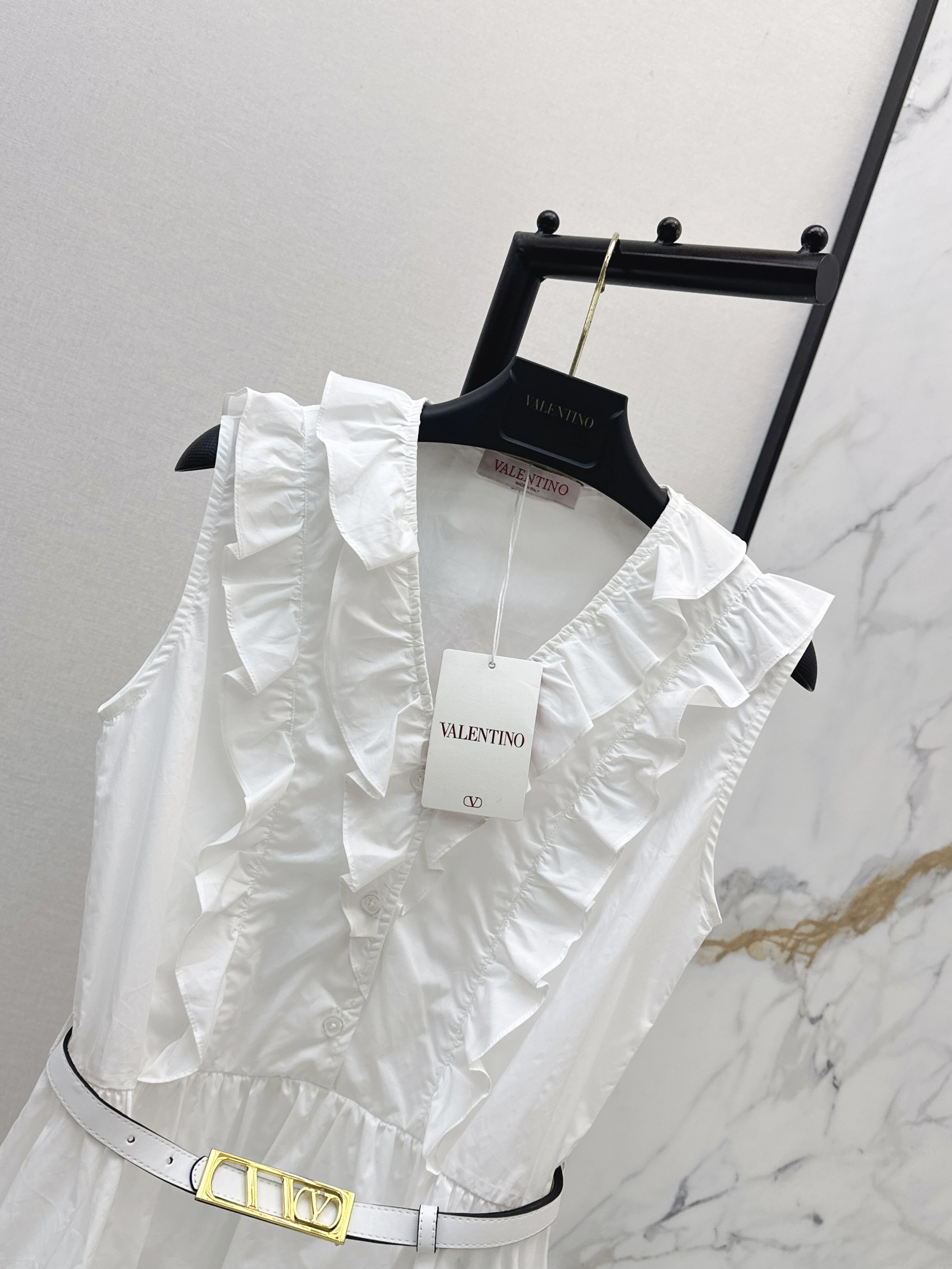 Valen 26ss sleeveless shirt