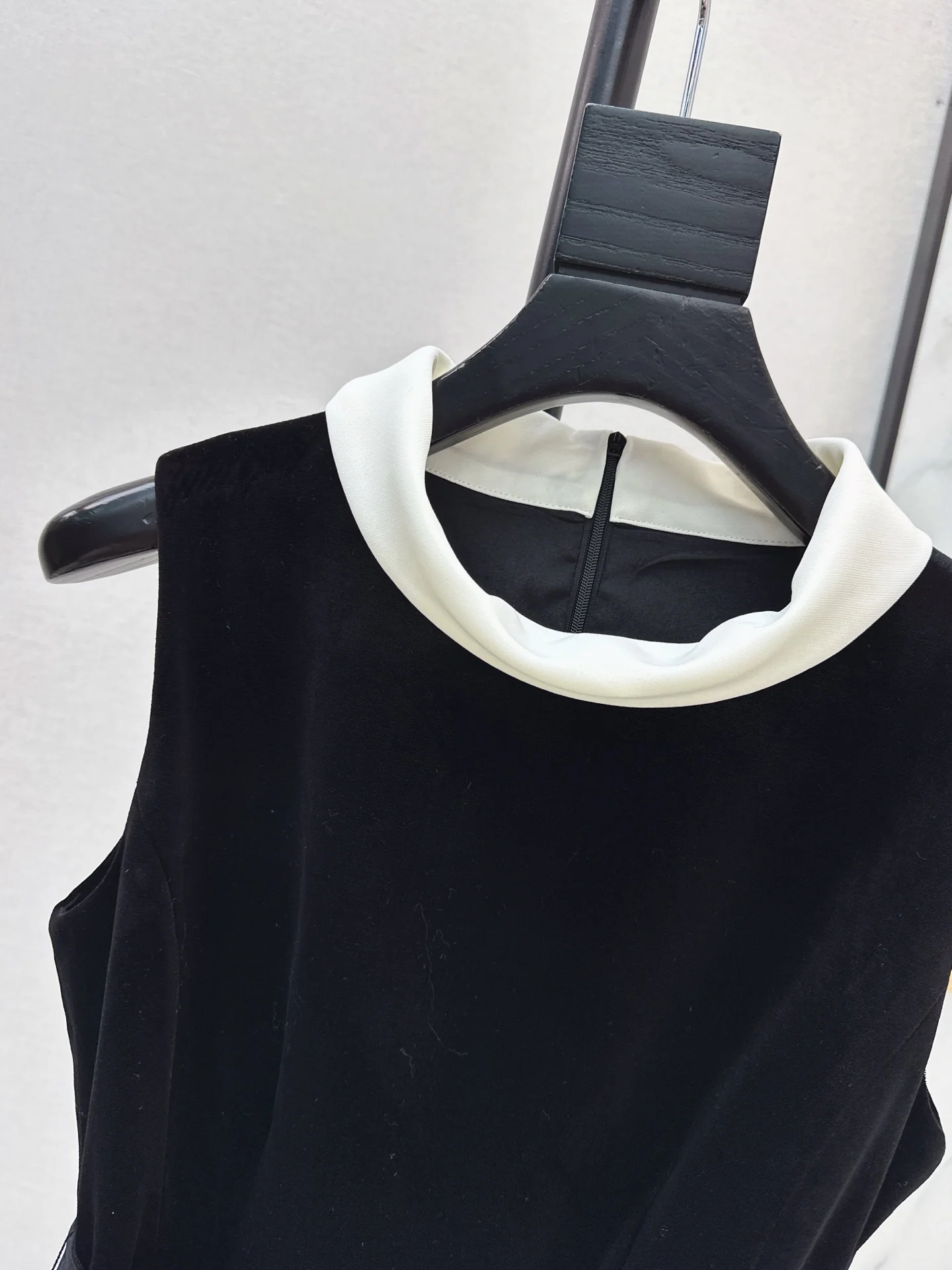 CD 26ss velvet dress