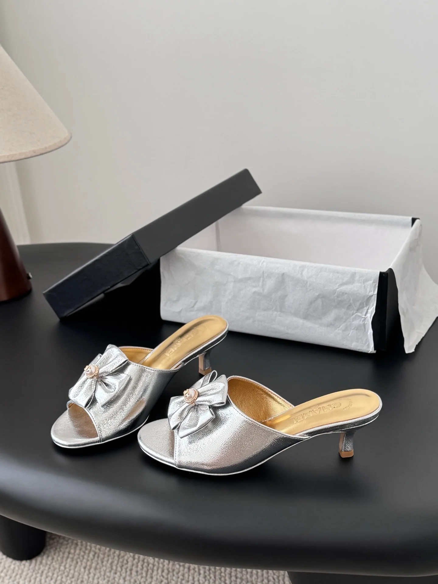 Chan 26ss kitten heel slides