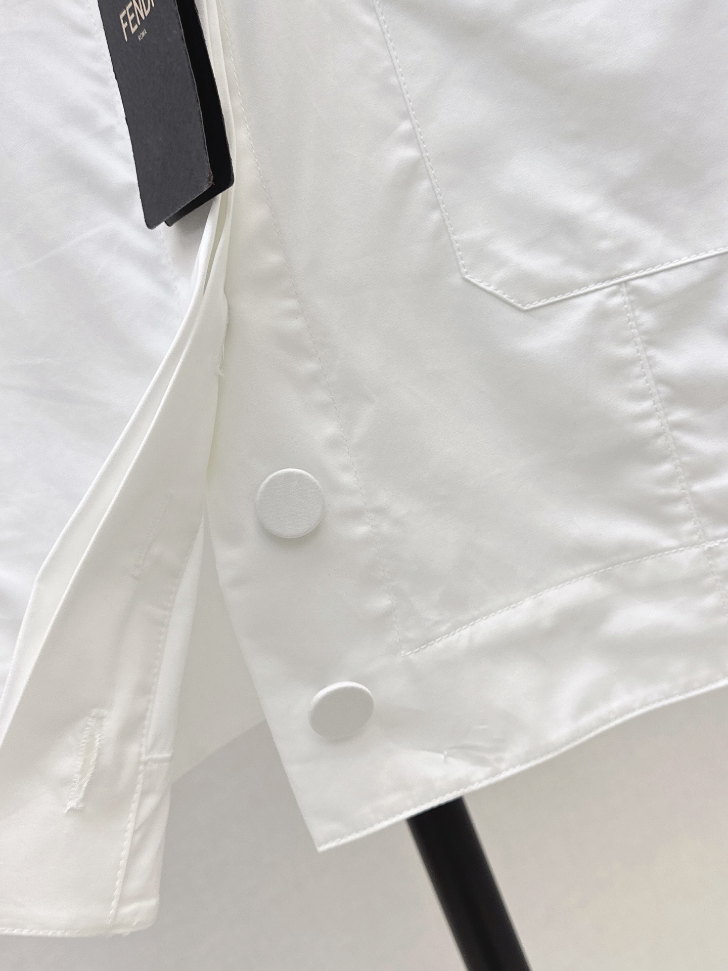 Fen 26ss cropped shirt