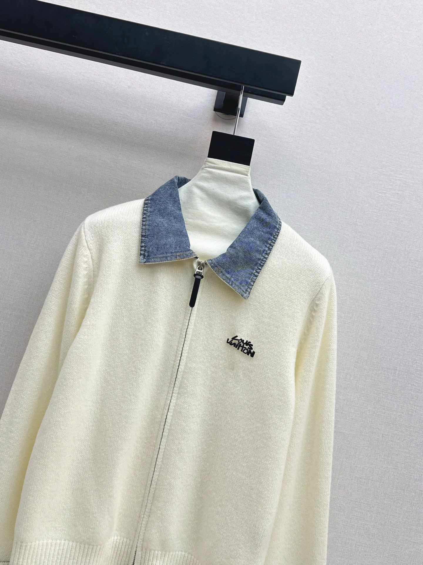 Loui 25fw polo cardigan